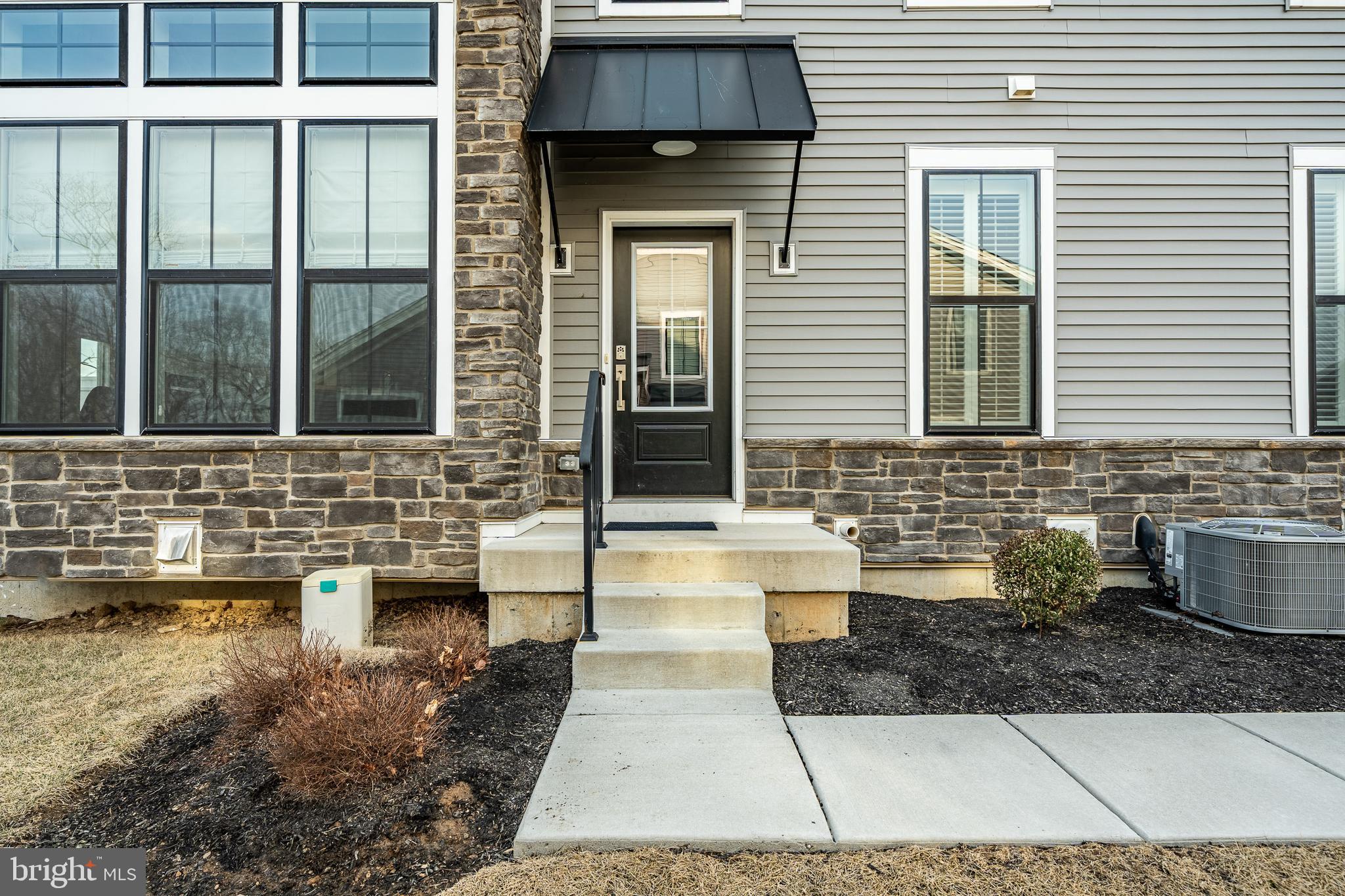 RESERVE AT CENTER SQUARE - Residential