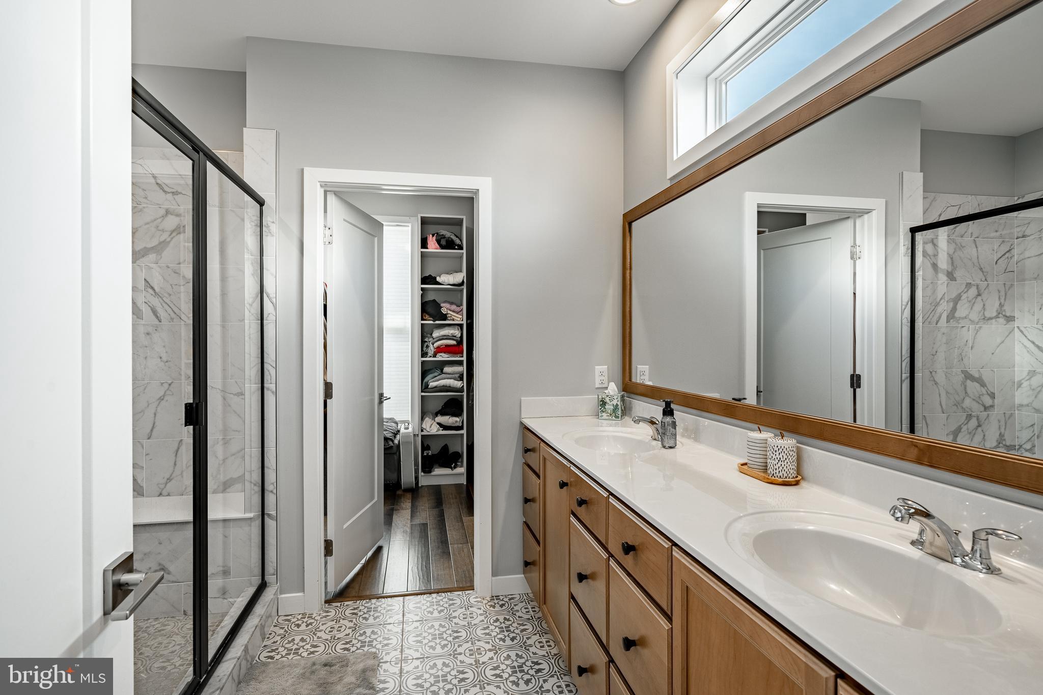 RESERVE AT CENTER SQUARE - Residential
