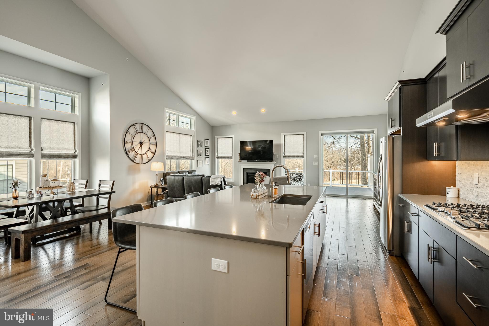 RESERVE AT CENTER SQUARE - Residential