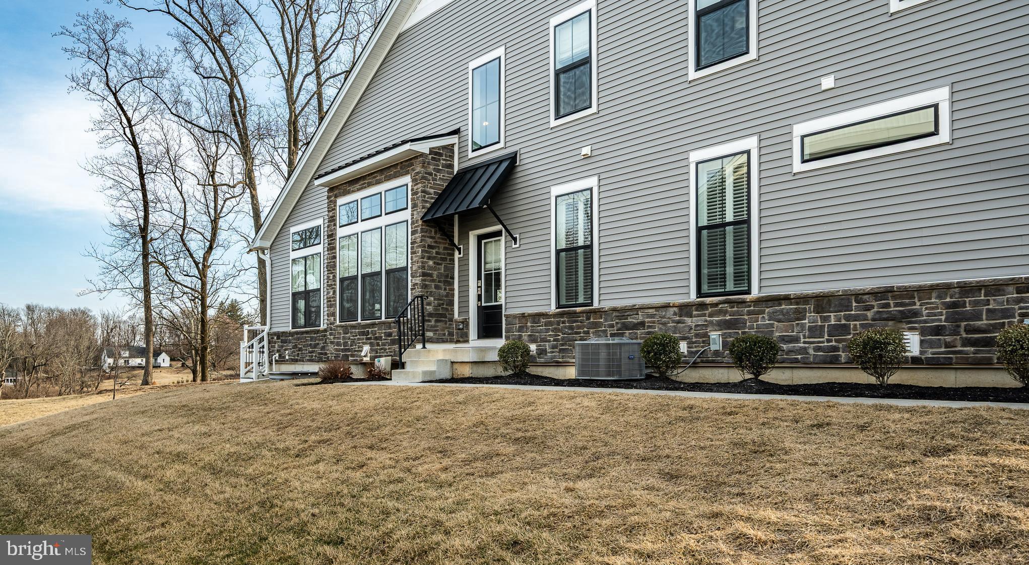RESERVE AT CENTER SQUARE - Residential