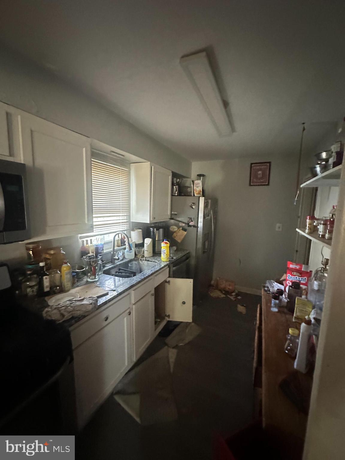 RIVERDALE - Residential