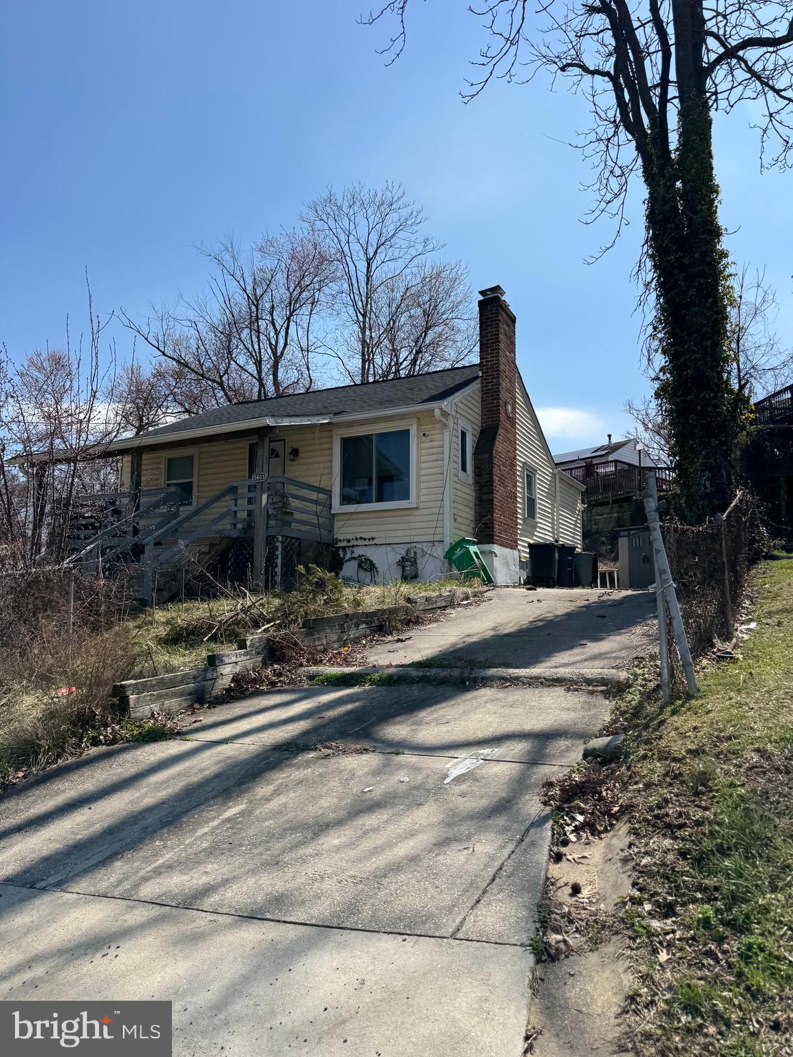 RIVERDALE - Residential