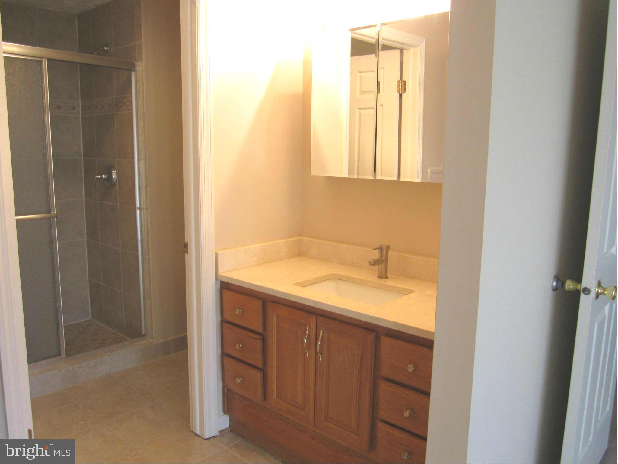 MILL CREEK SOUTH - Residential Lease