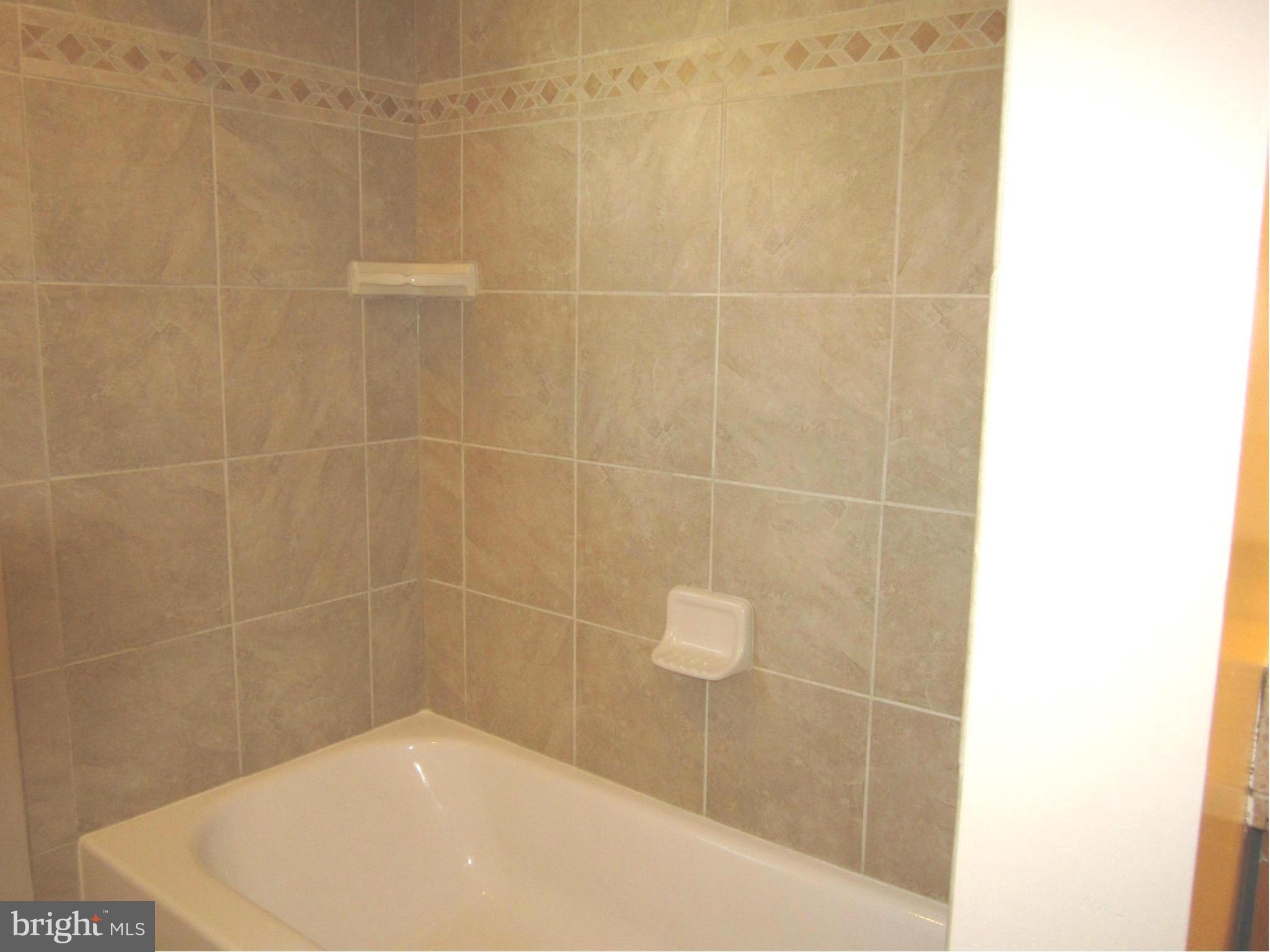 MILL CREEK SOUTH - Residential Lease