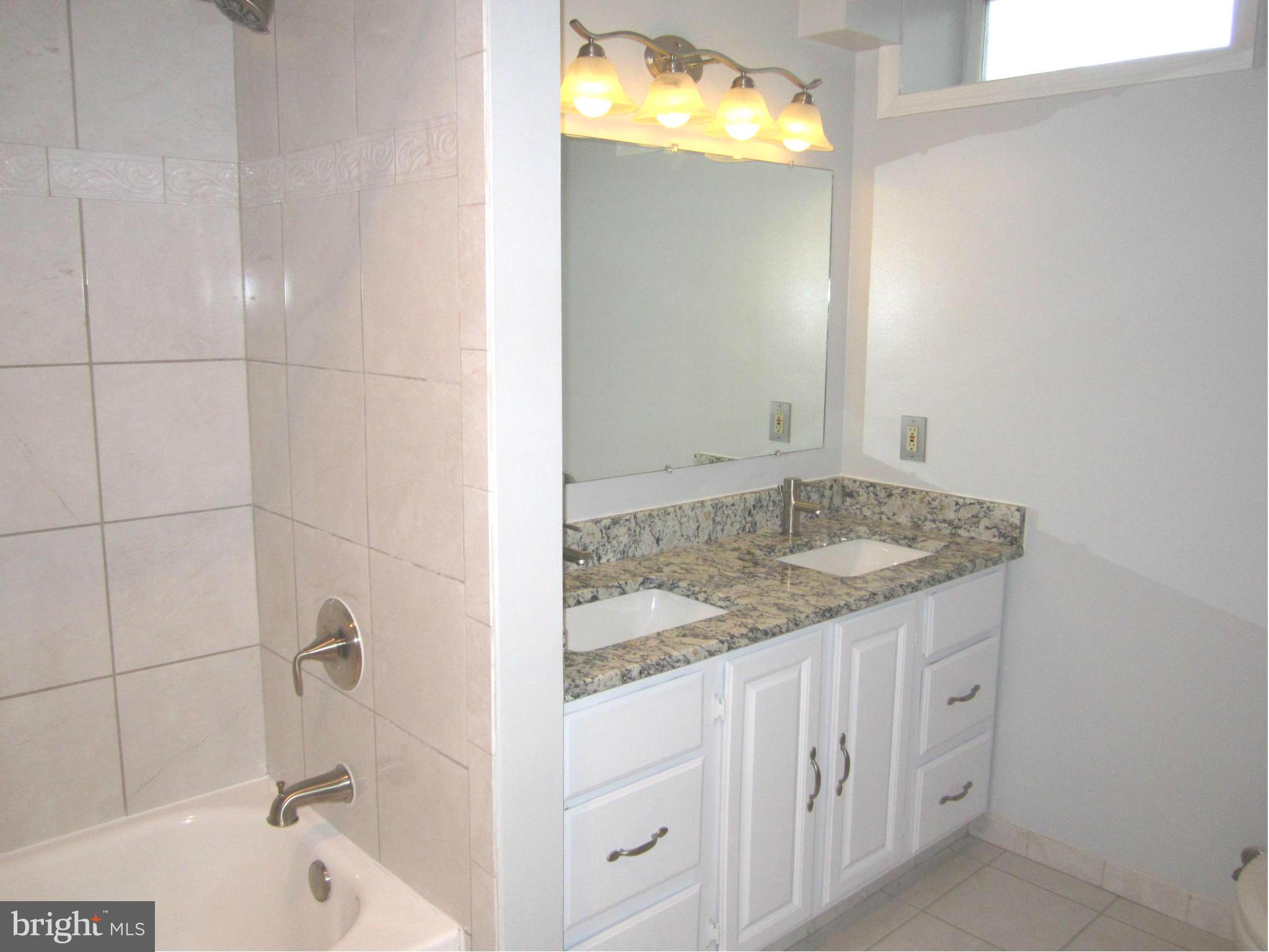 MILL CREEK SOUTH - Residential Lease