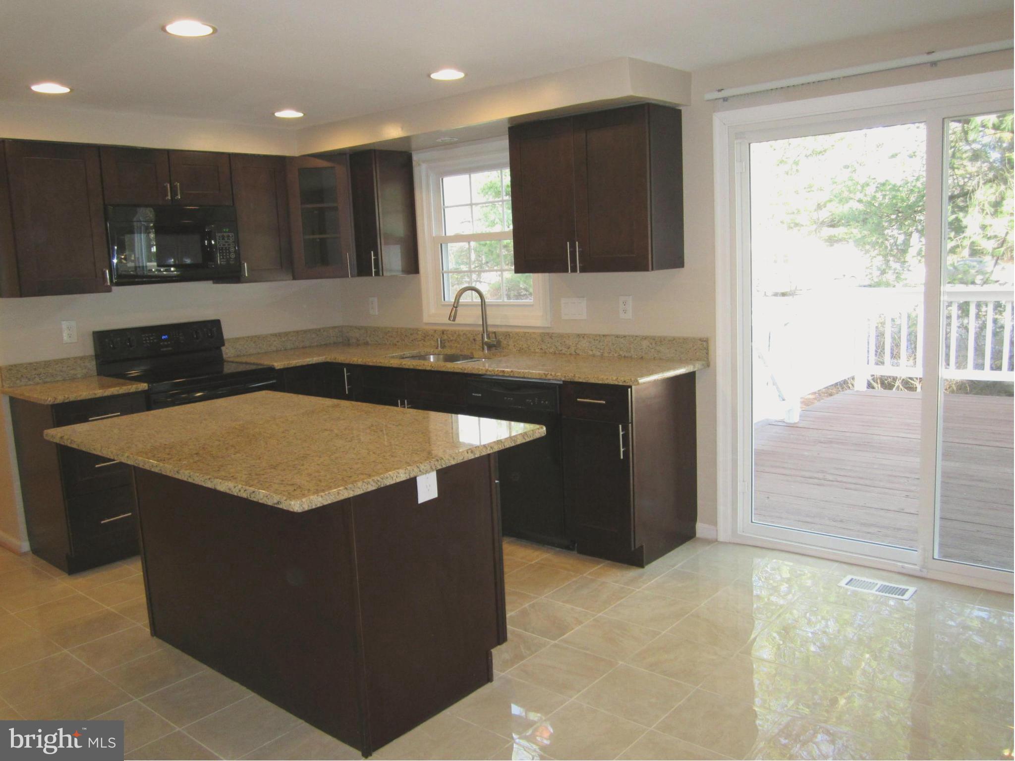 MILL CREEK SOUTH - Residential Lease