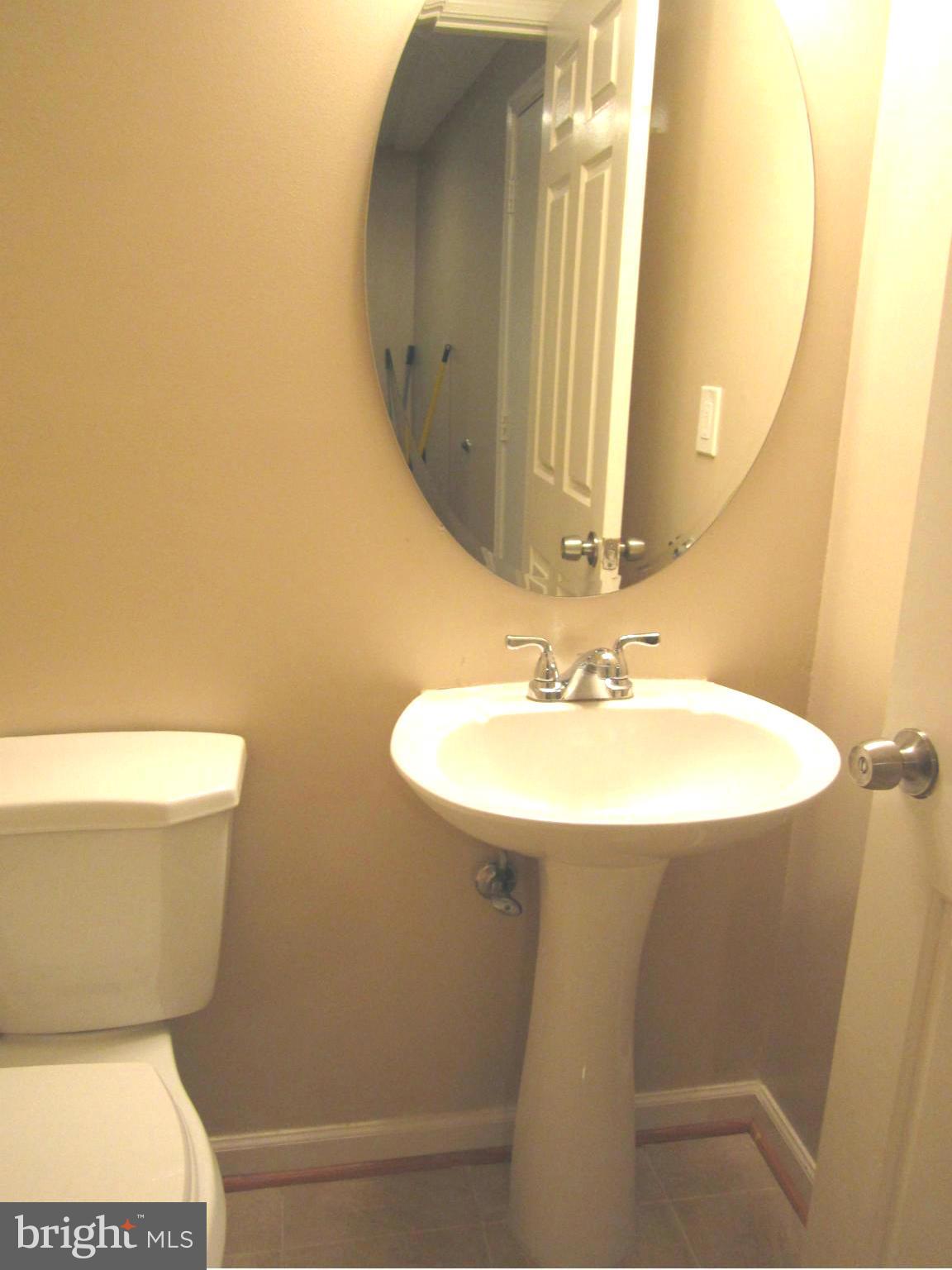 MILL CREEK SOUTH - Residential Lease