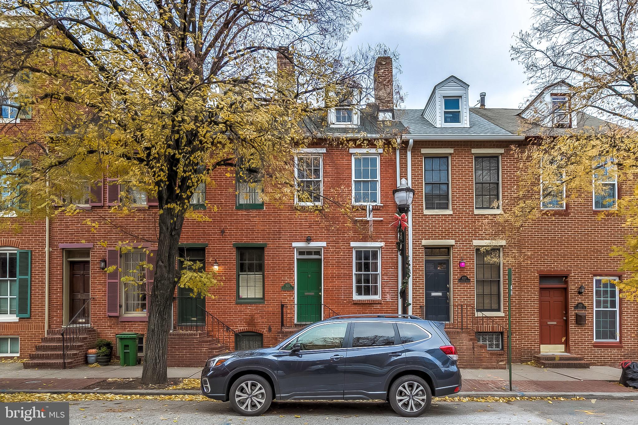 Incredible Federal Hill location!! Immediate proximity to downtown business district, all tourist attractions, and stadiums. Historic charm with modern amenities. Glistening hardwood floors, wood beam ceilings, built In shelving, and exposed brick walls awaits you. Spacious Rooms are easy to furnish.  Professionally managed!  Schedule your showing today!