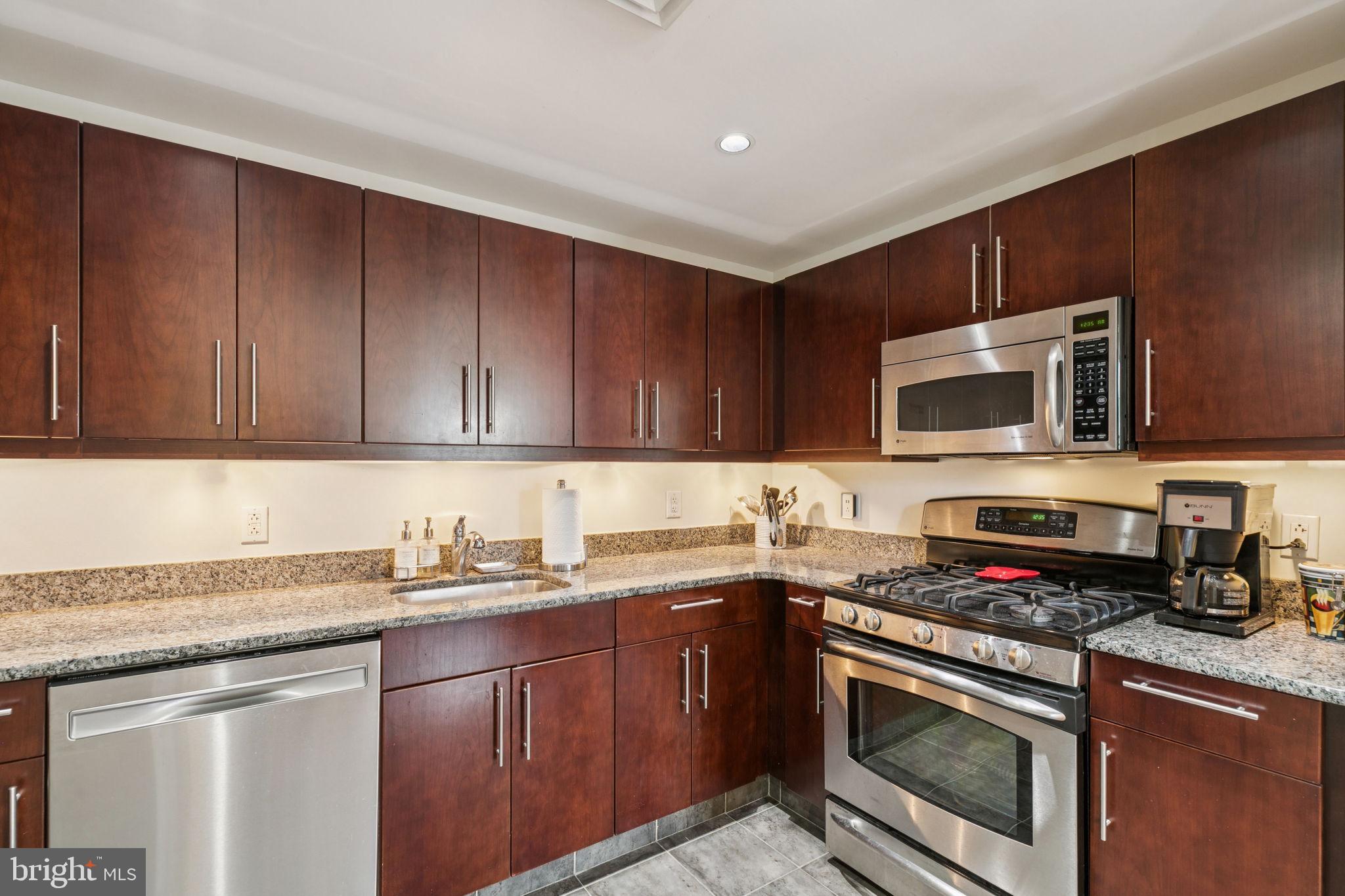 RITTENHOUSE SQUARE - Residential