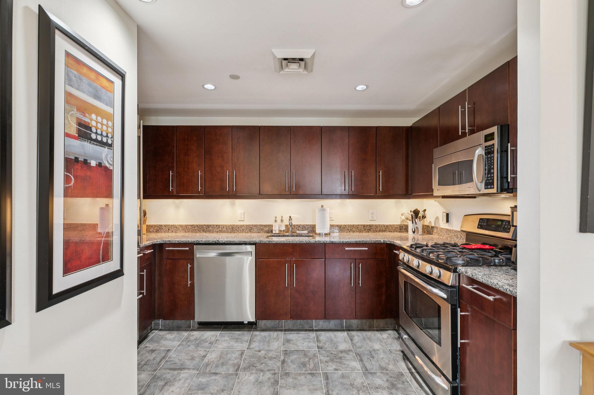 RITTENHOUSE SQUARE - Residential