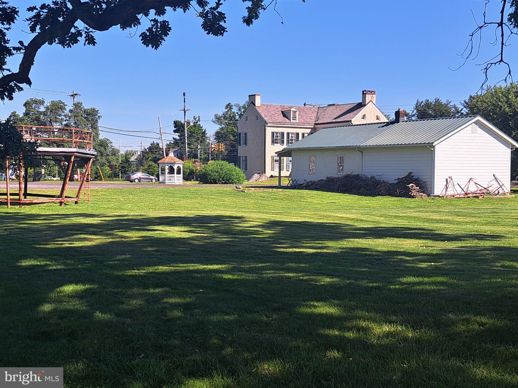 CENTENNIAL STATION - Residential