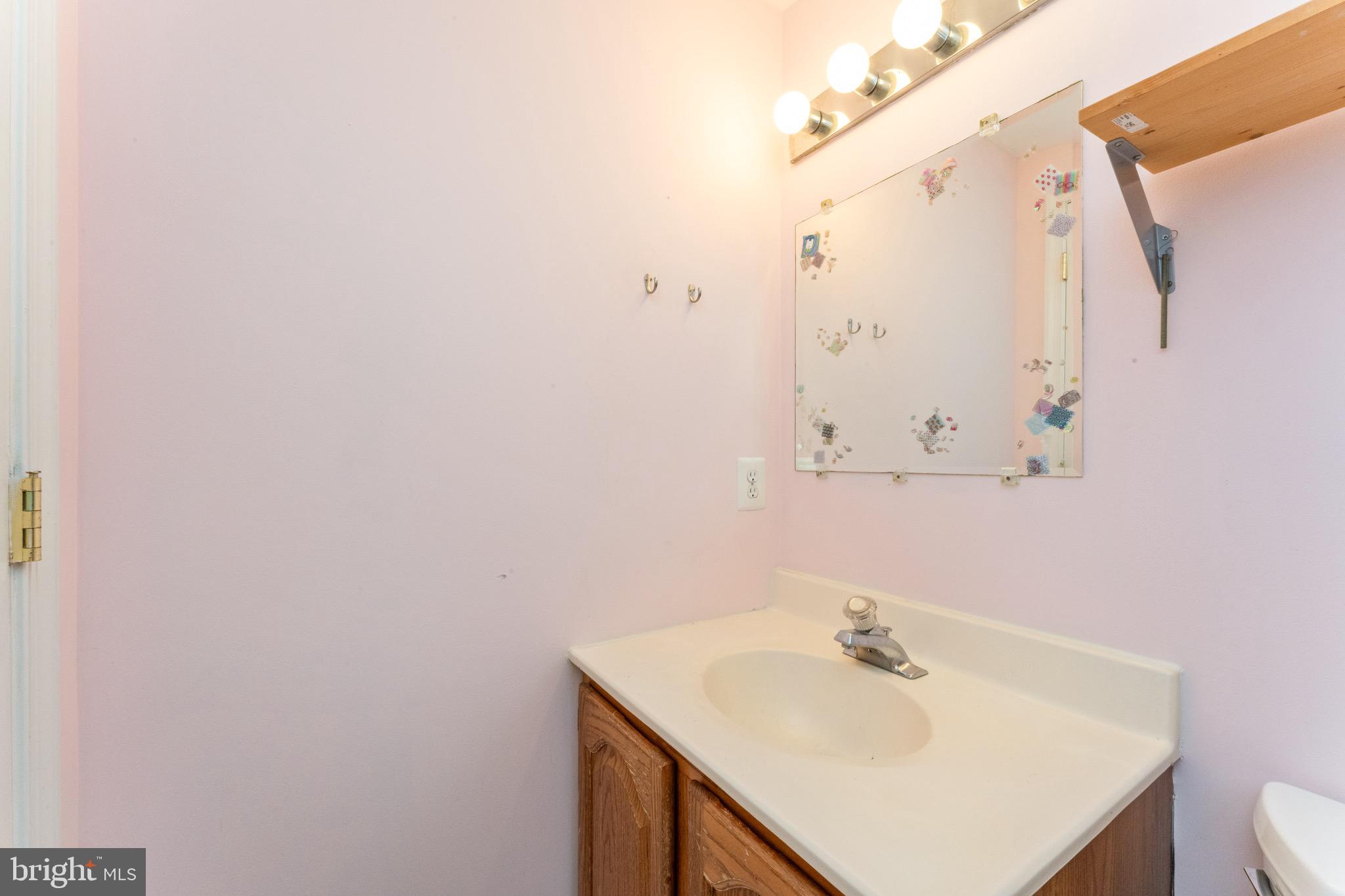 FOREST ESTATES - Residential Lease