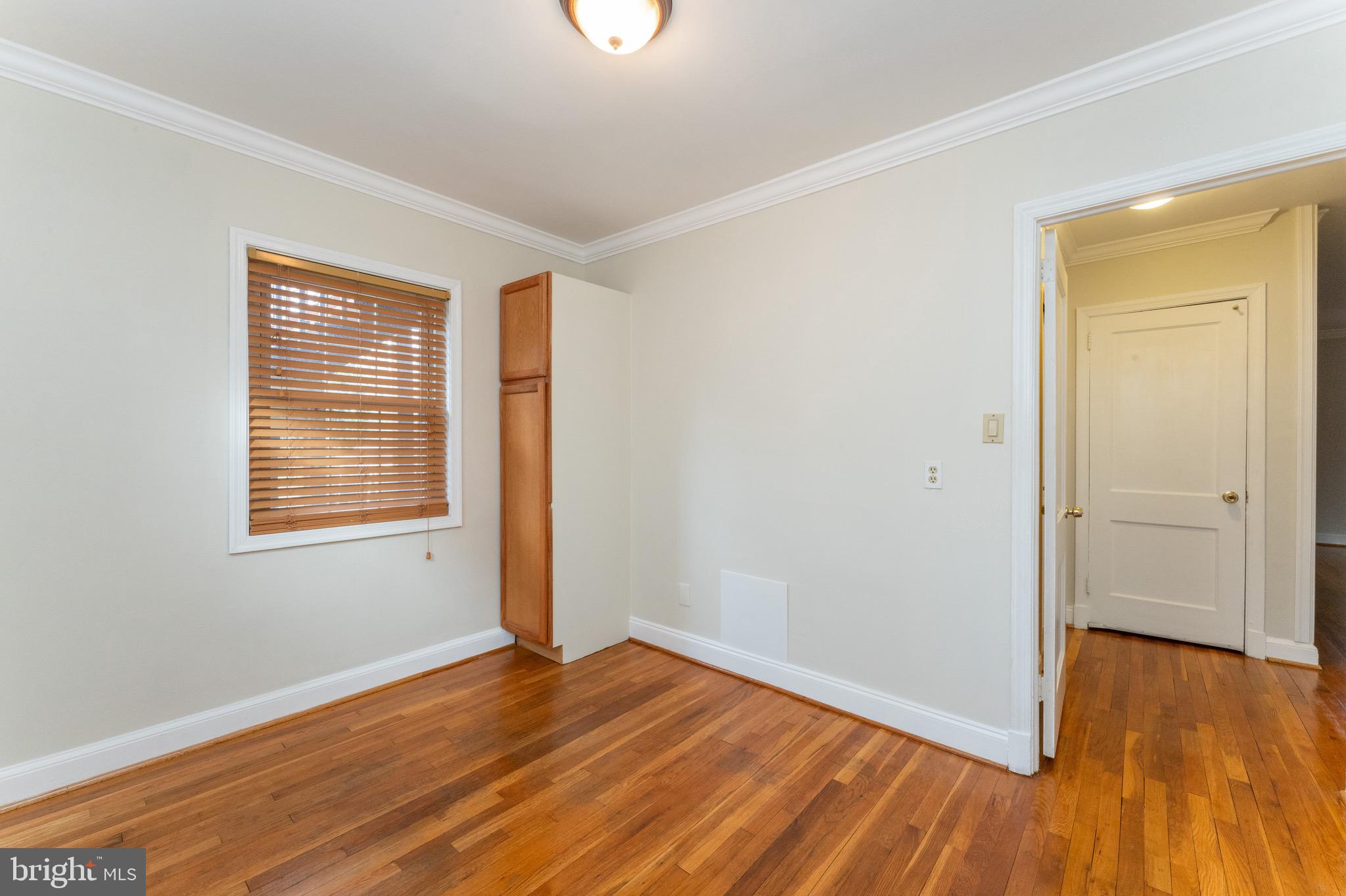 FOREST ESTATES - Residential Lease