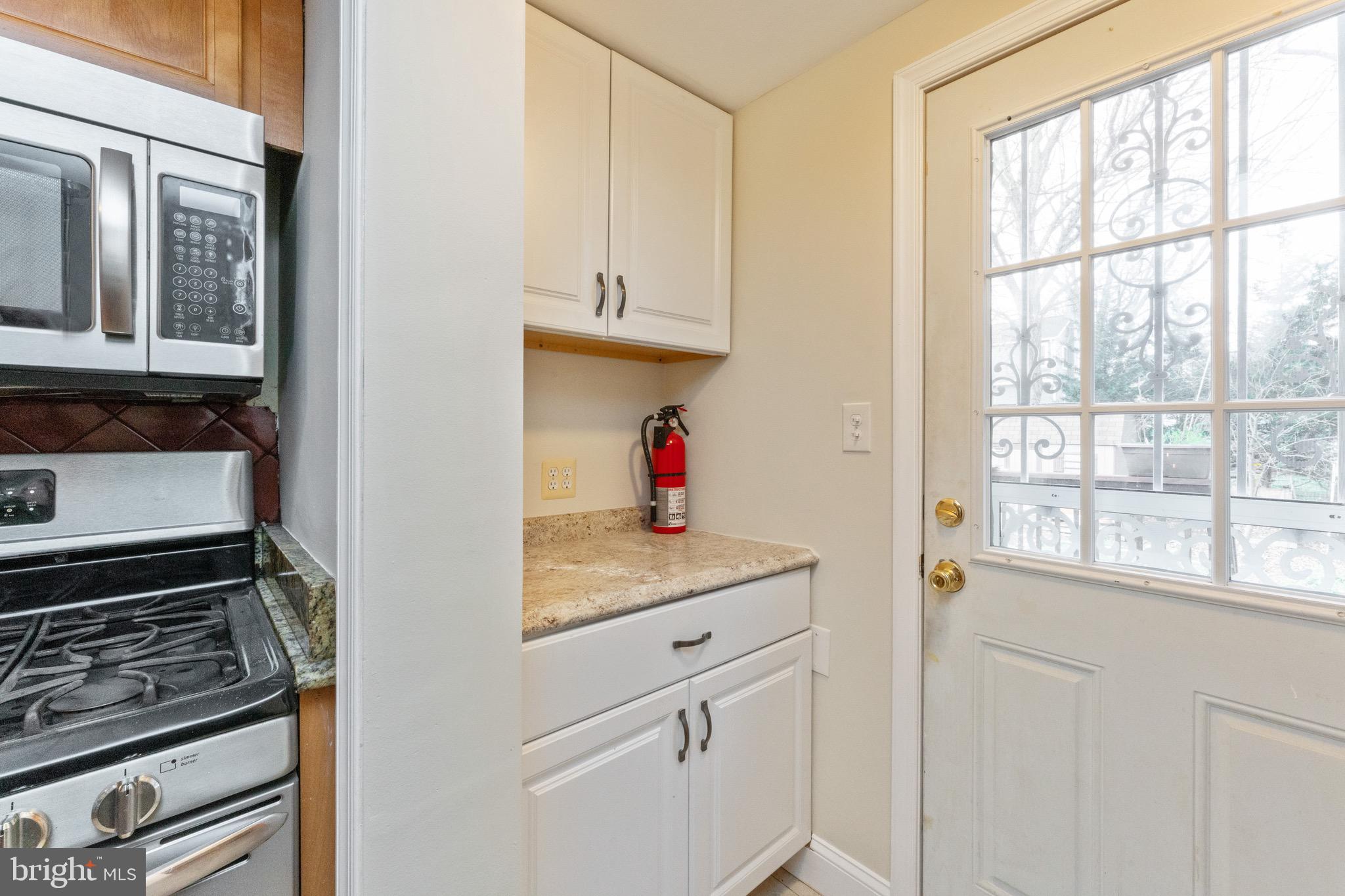 FOREST ESTATES - Residential Lease