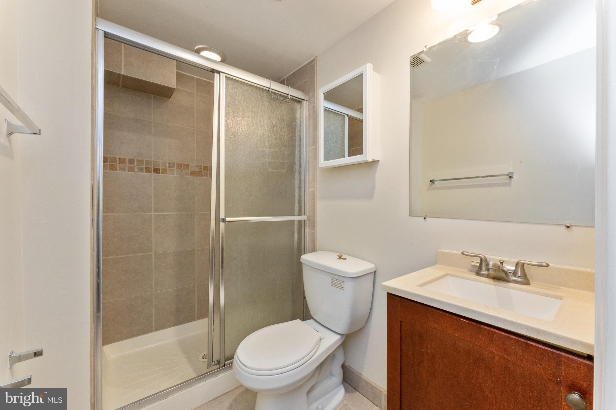 FOREST ESTATES - Residential Lease