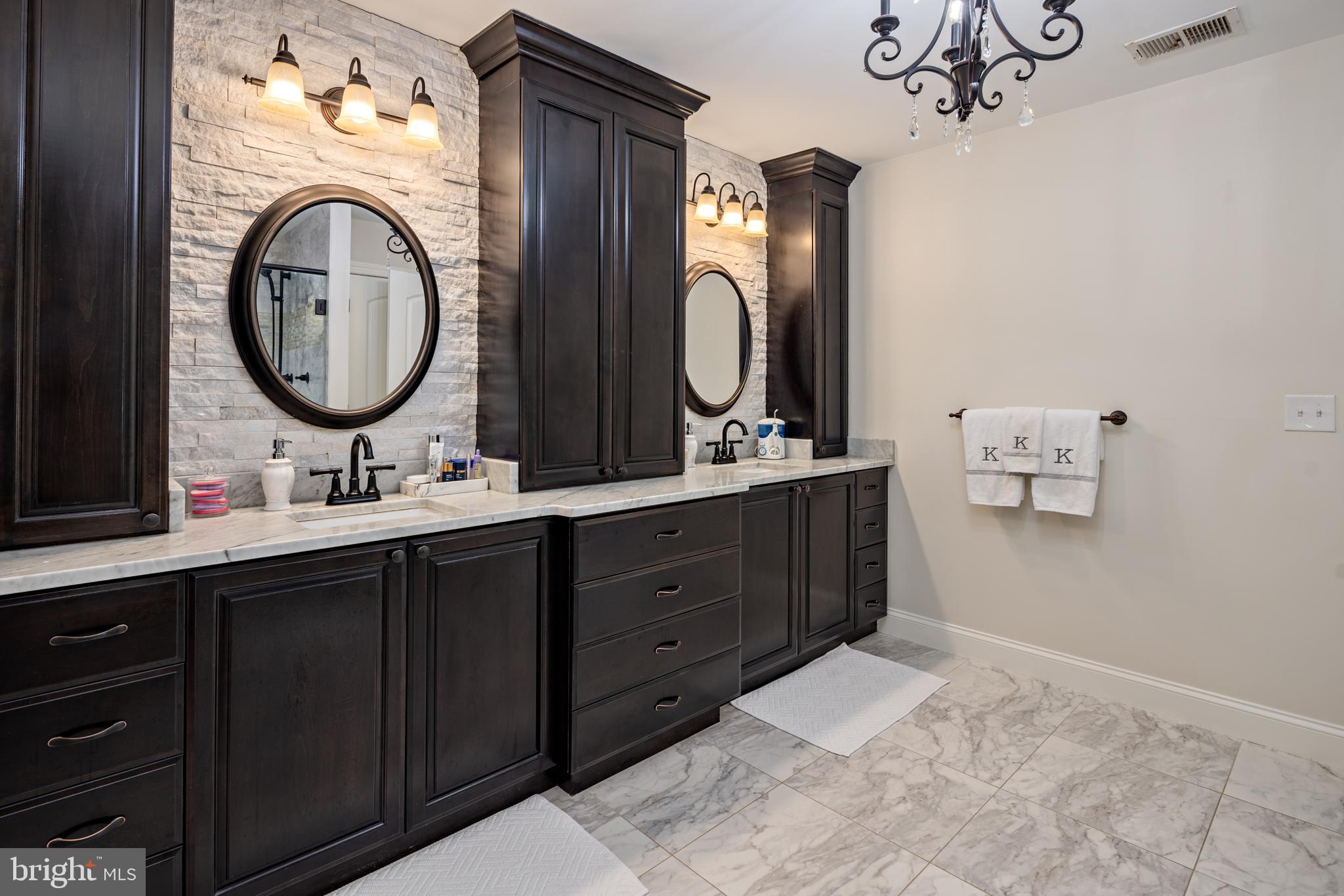 BAYLINE ESTATES - Residential