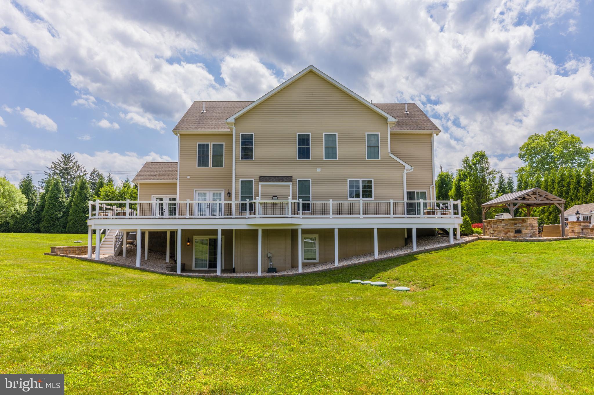 BAYLINE ESTATES - Residential