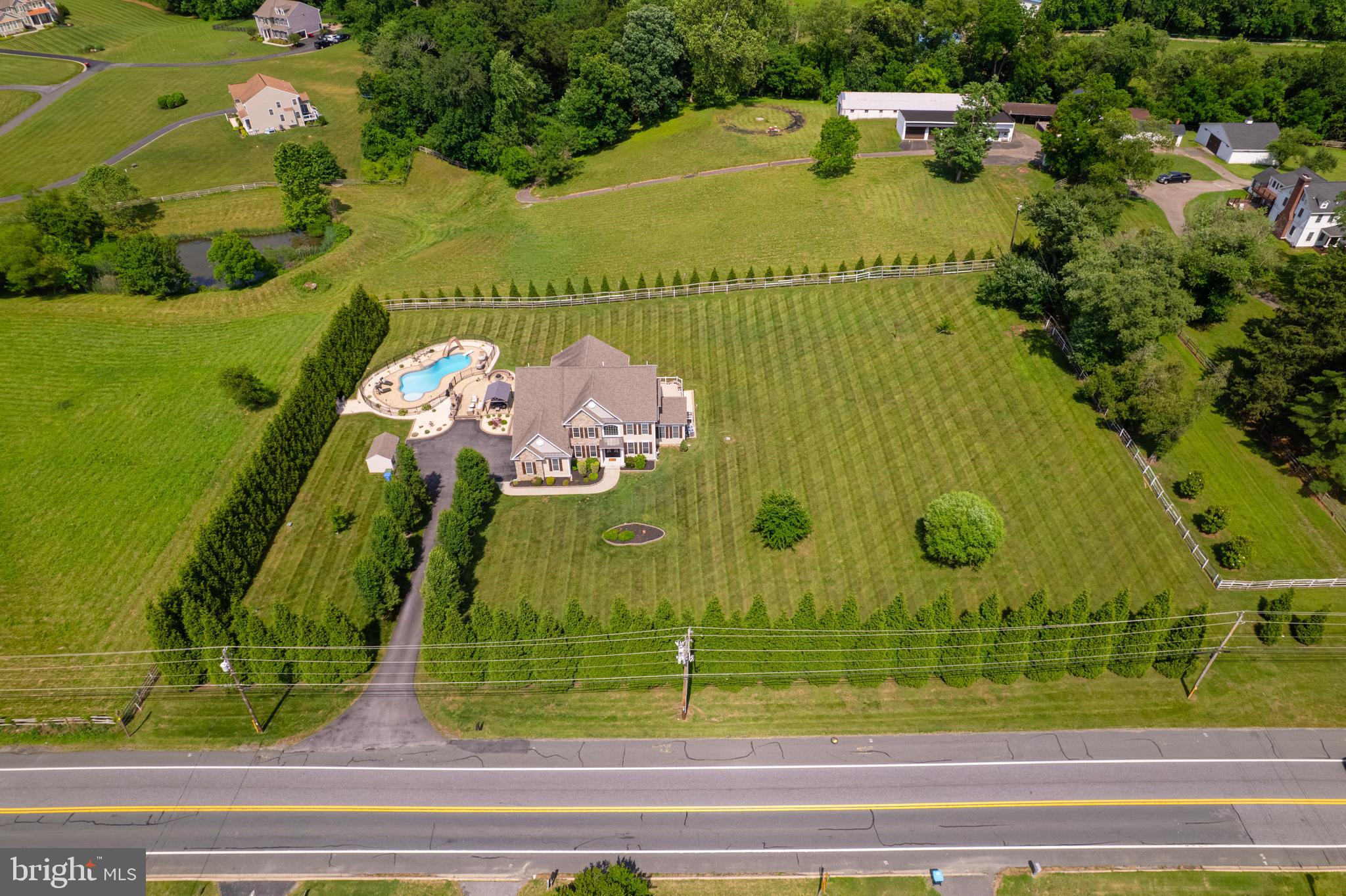 BAYLINE ESTATES - Residential