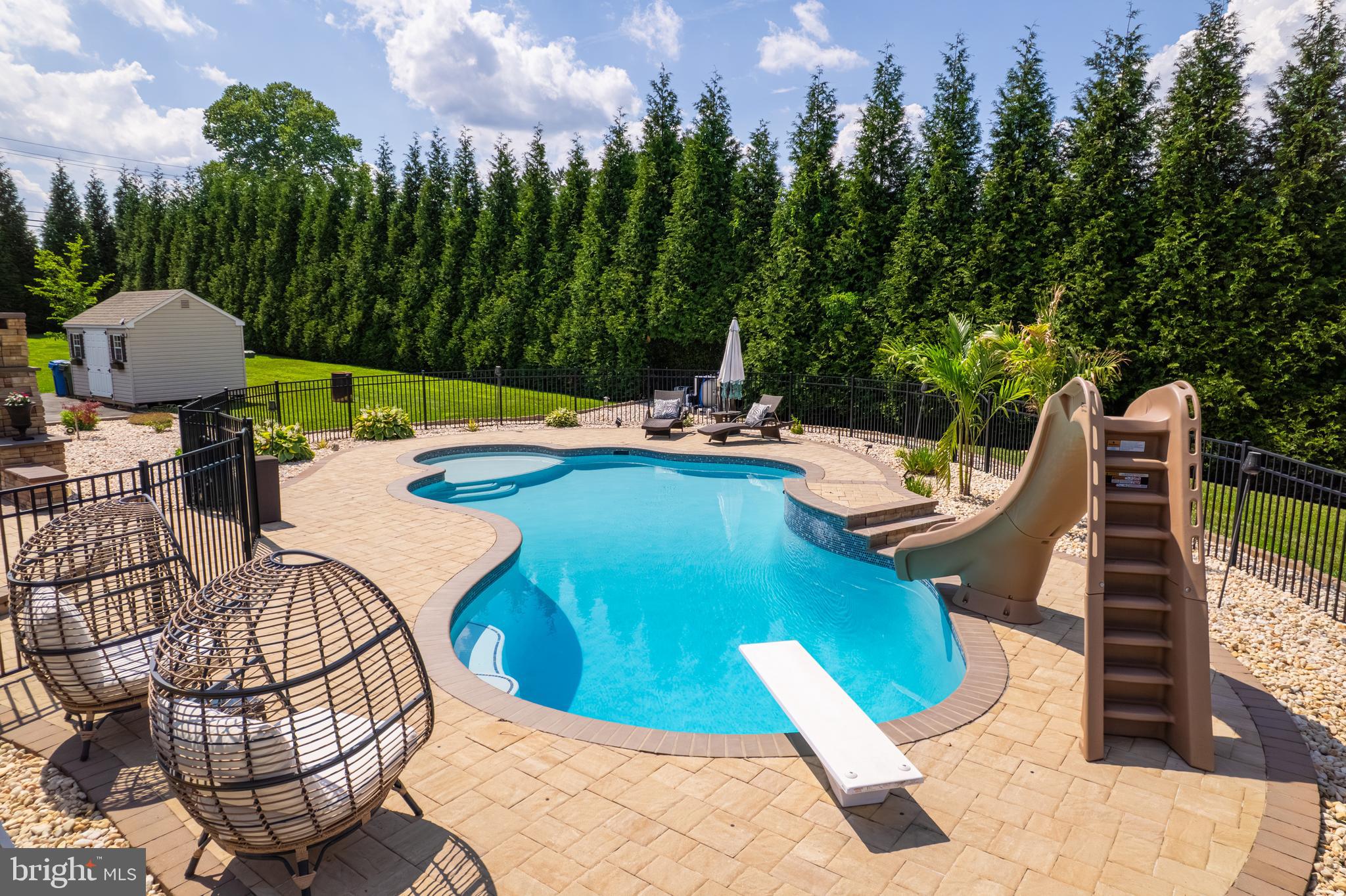 BAYLINE ESTATES - Residential
