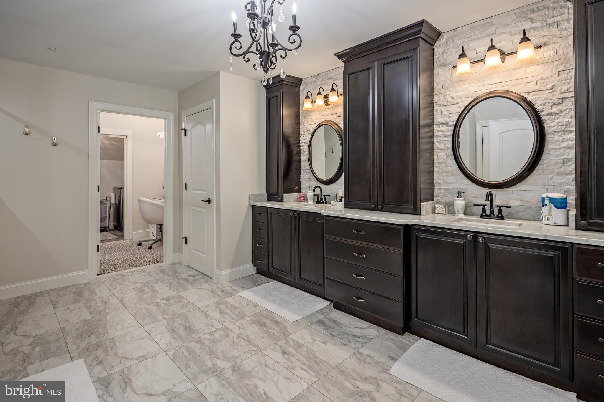 BAYLINE ESTATES - Residential