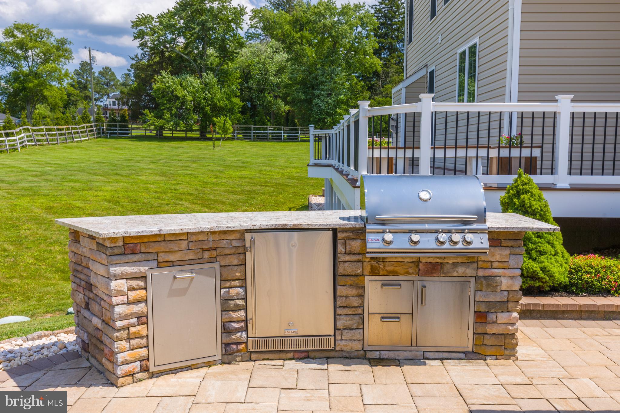 BAYLINE ESTATES - Residential