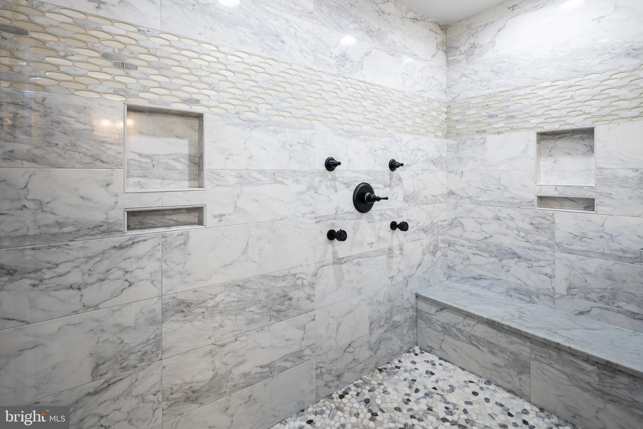 BAYLINE ESTATES - Residential
