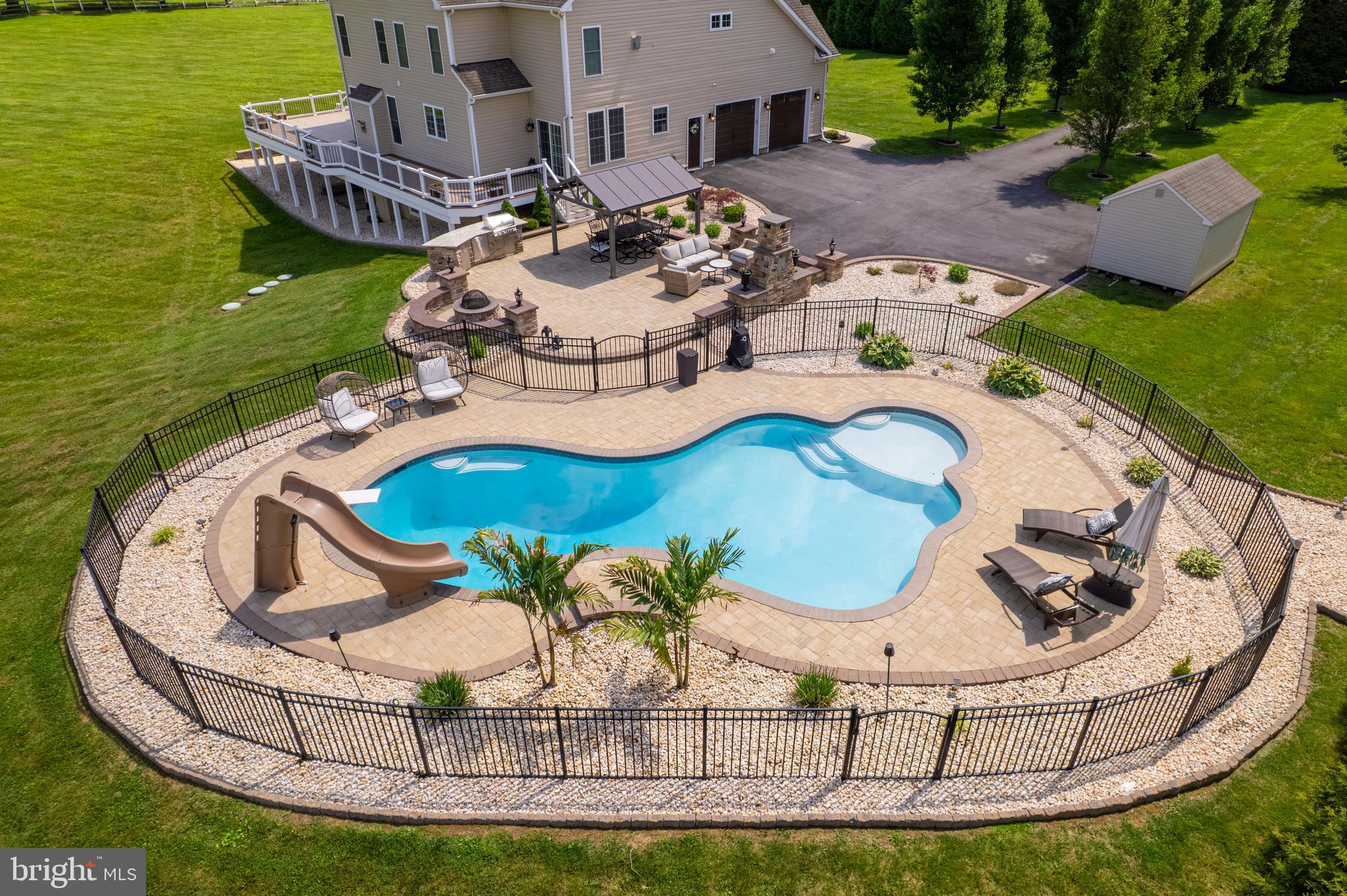 BAYLINE ESTATES - Residential