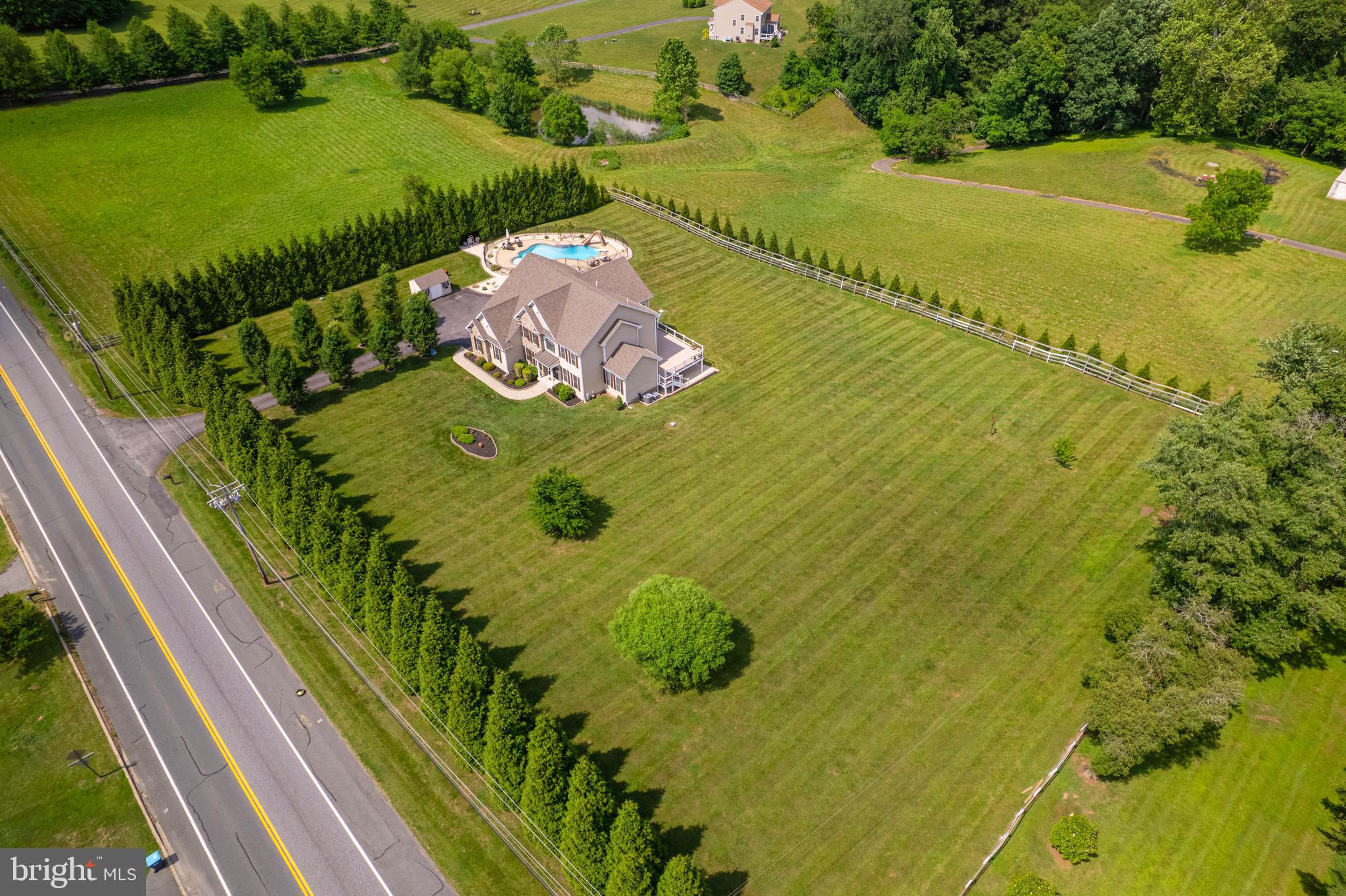 BAYLINE ESTATES - Residential