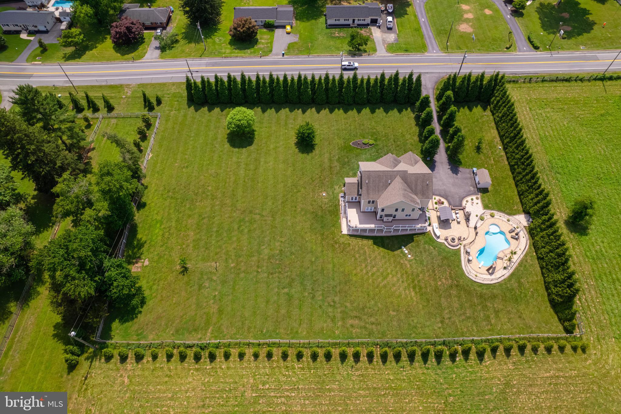 BAYLINE ESTATES - Residential