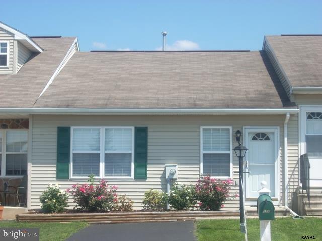 What a view from this 3BR, 2 bath 1 story Town home in West York Schools, Huge Family room and a 3rd BR or office in the basement level.  Move in ready! Gas heat, central air, new shutters, newly sealed driveway, fresh paint on entire 1st floor, freshly cleaned carpets and more!  You must go in to see how big it is.  Could never tell from a drive by!