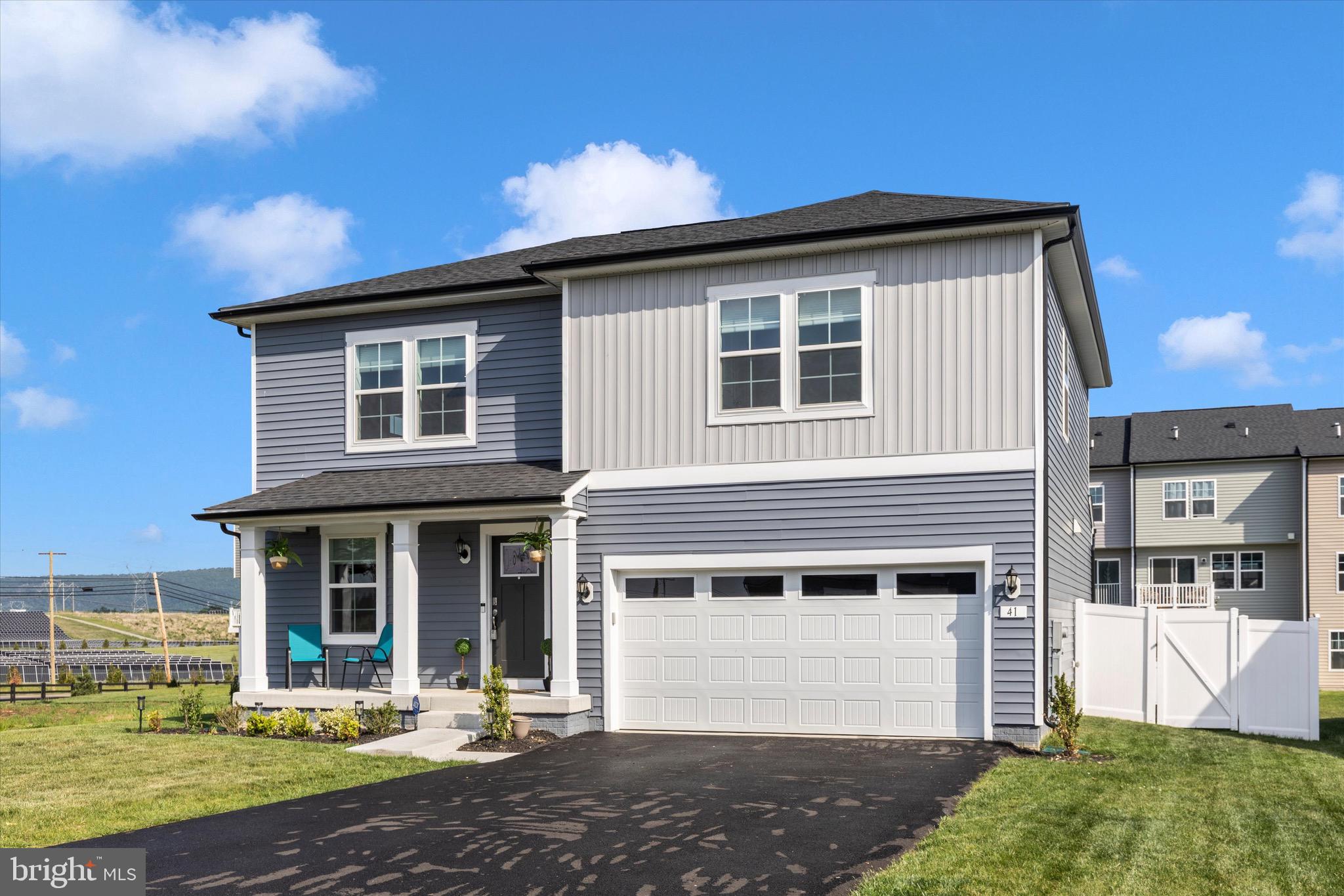 KING'S CROSSING - Residential