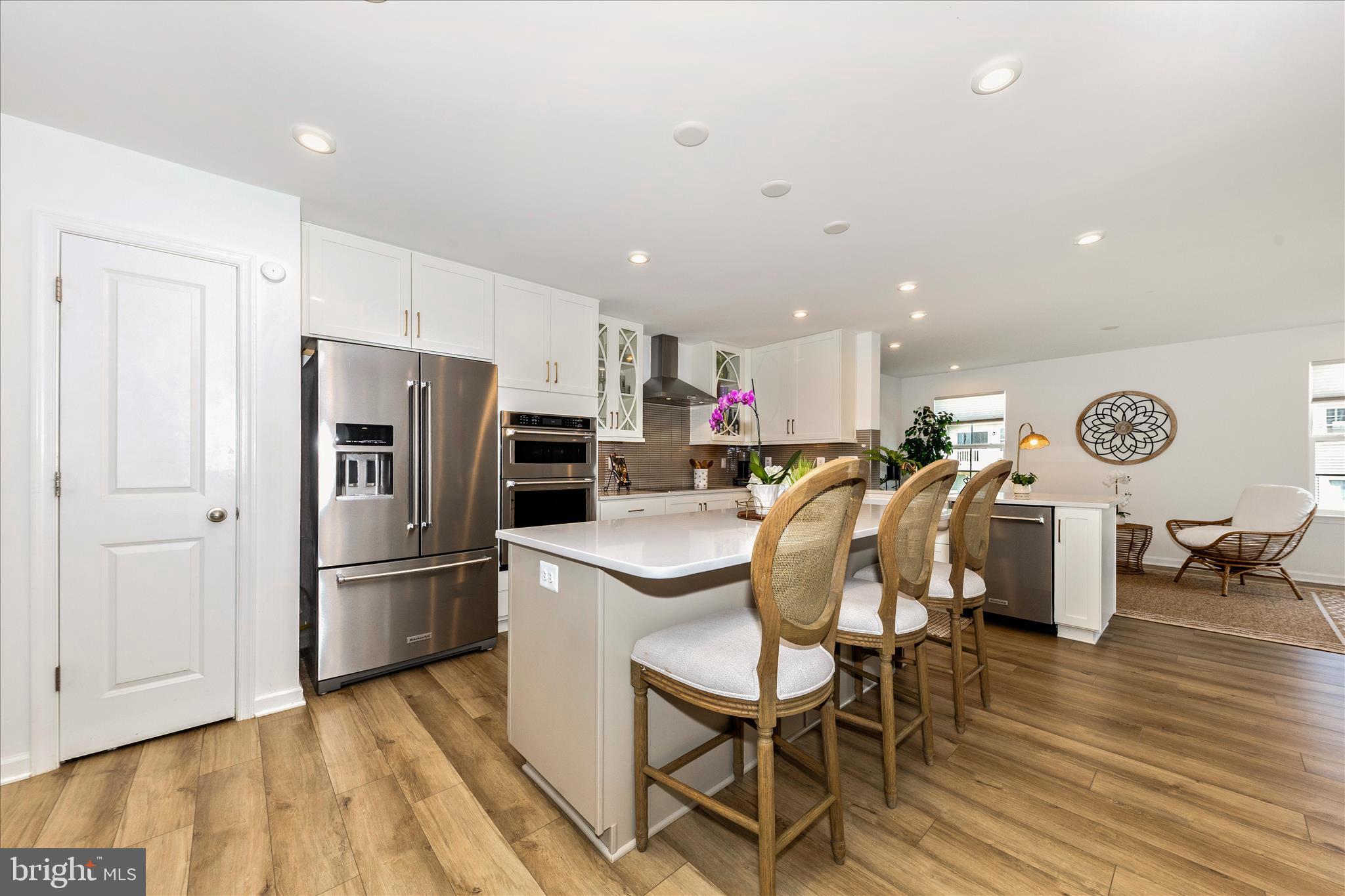 KING'S CROSSING - Residential