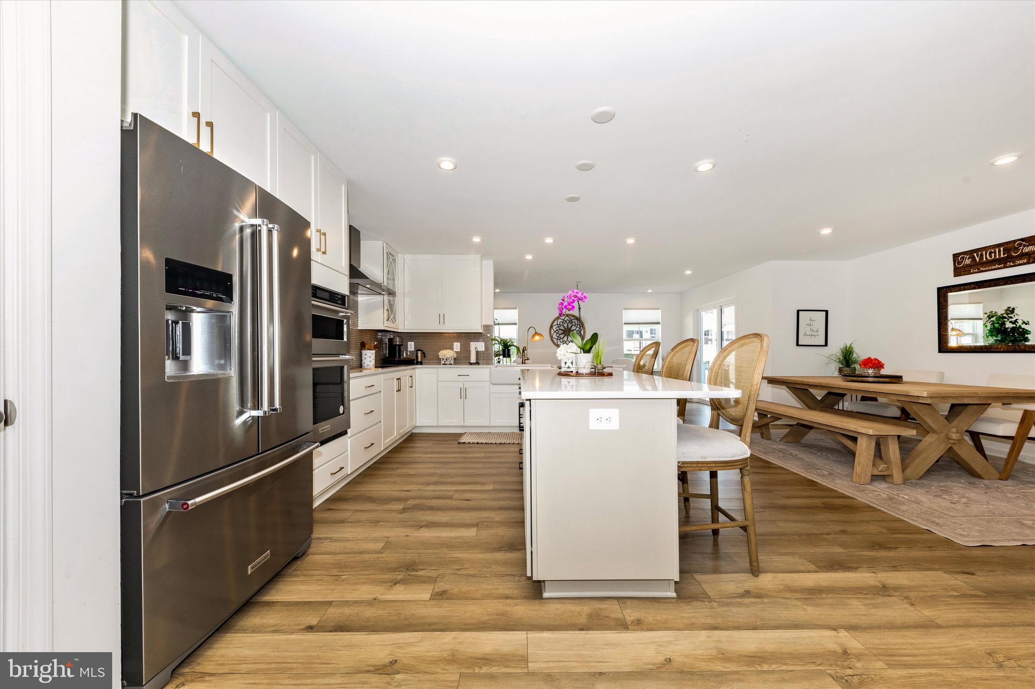 KING'S CROSSING - Residential