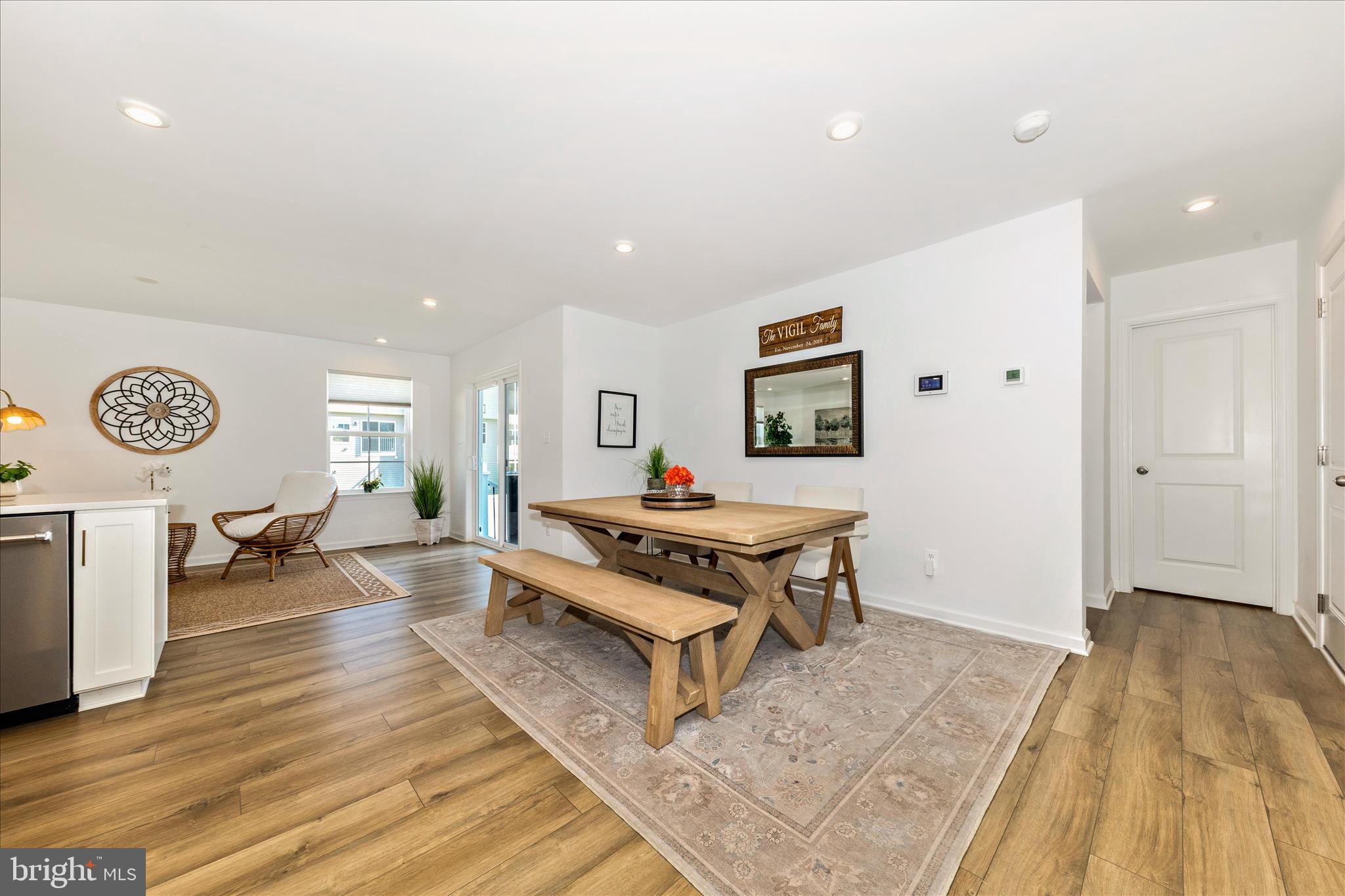 KING'S CROSSING - Residential