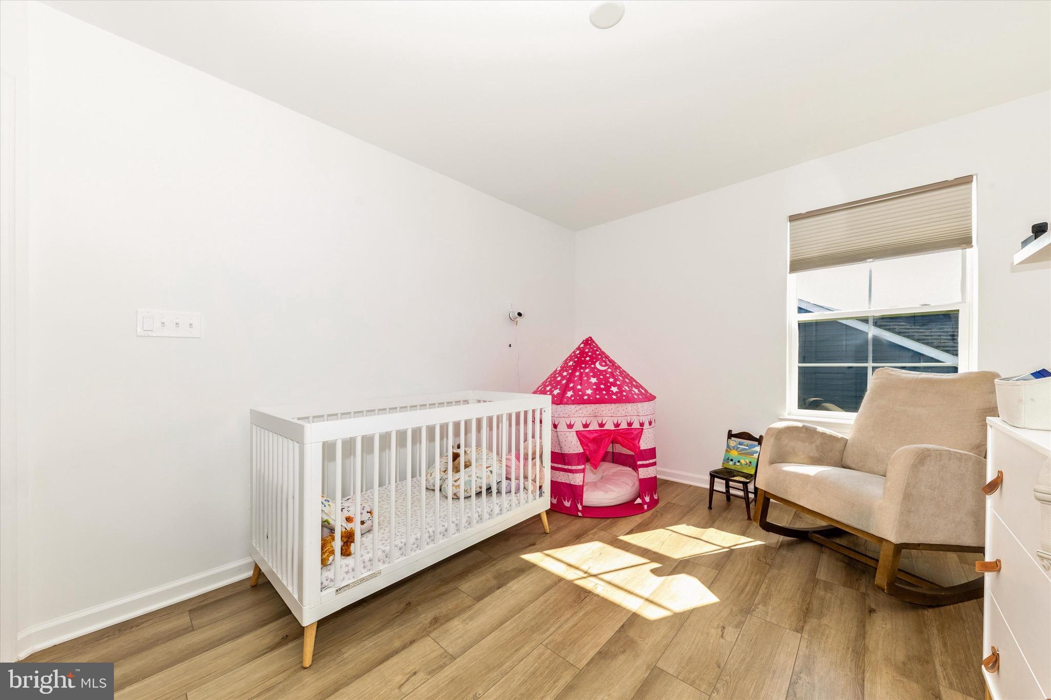 KING'S CROSSING - Residential