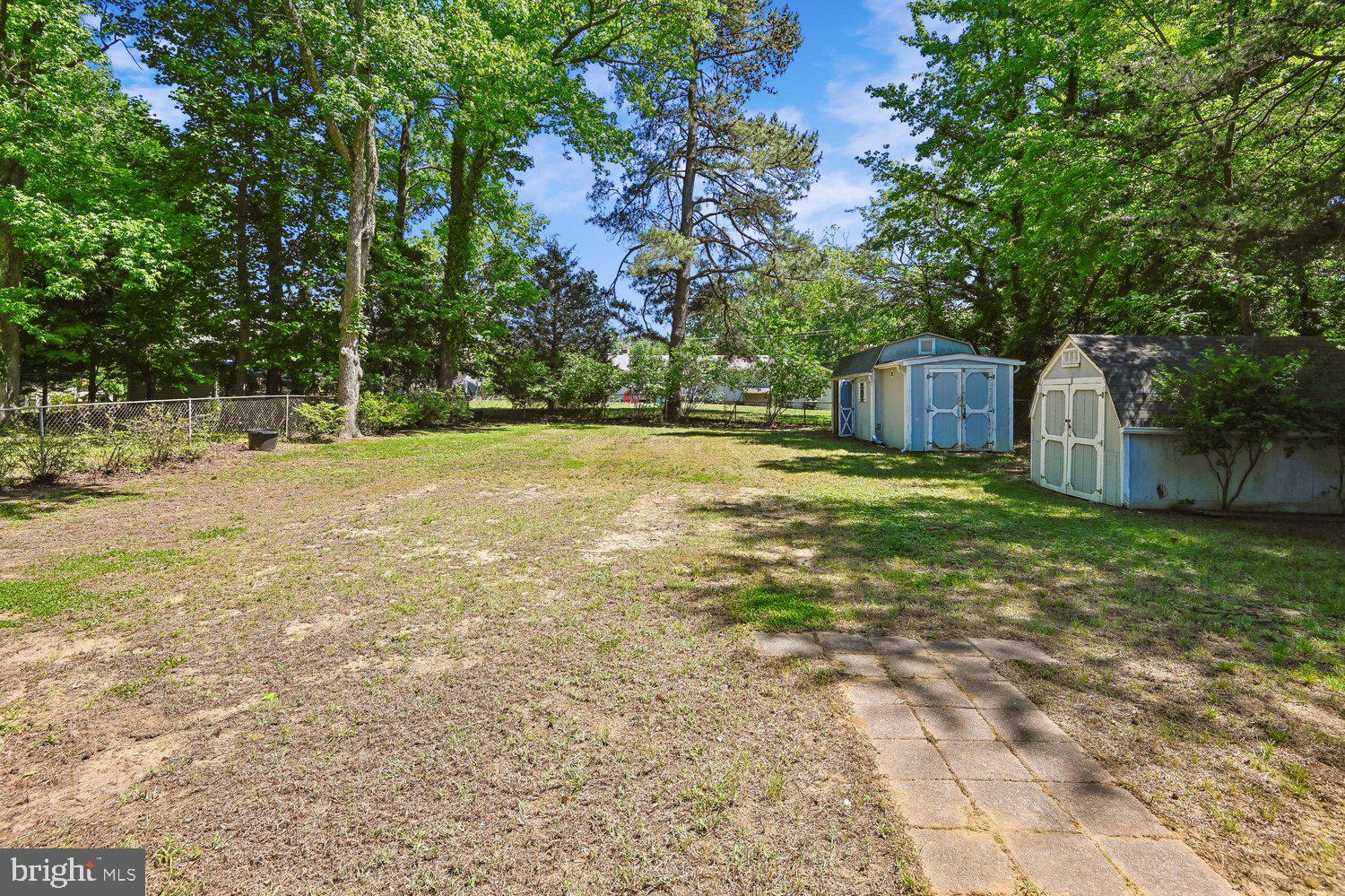 HILLSMERE SHORES - Residential