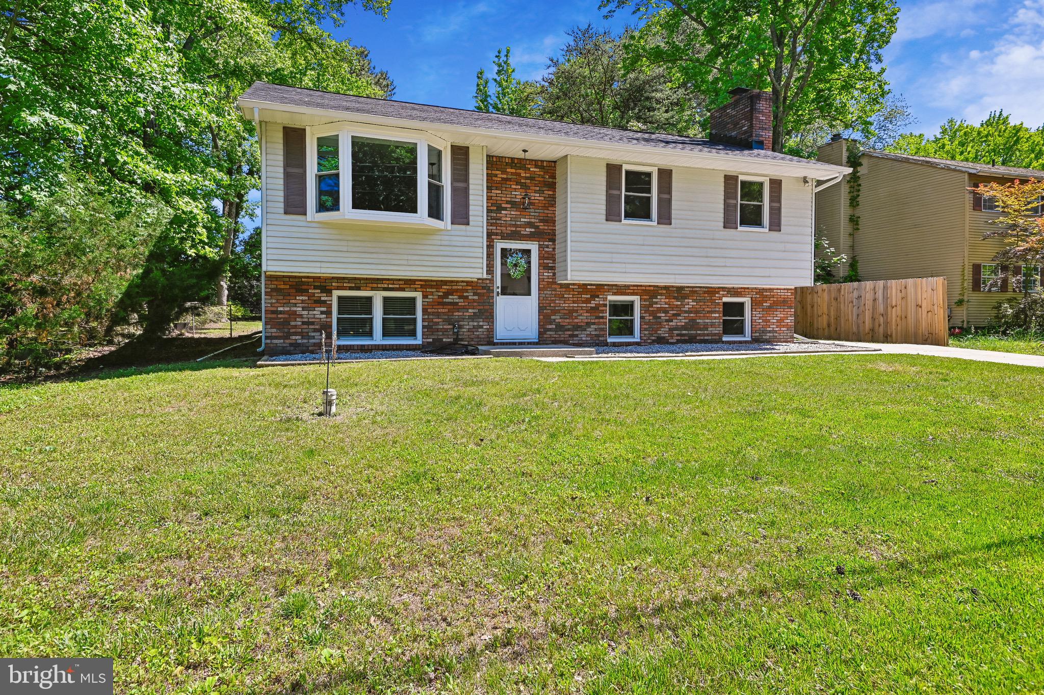 HILLSMERE SHORES - Residential