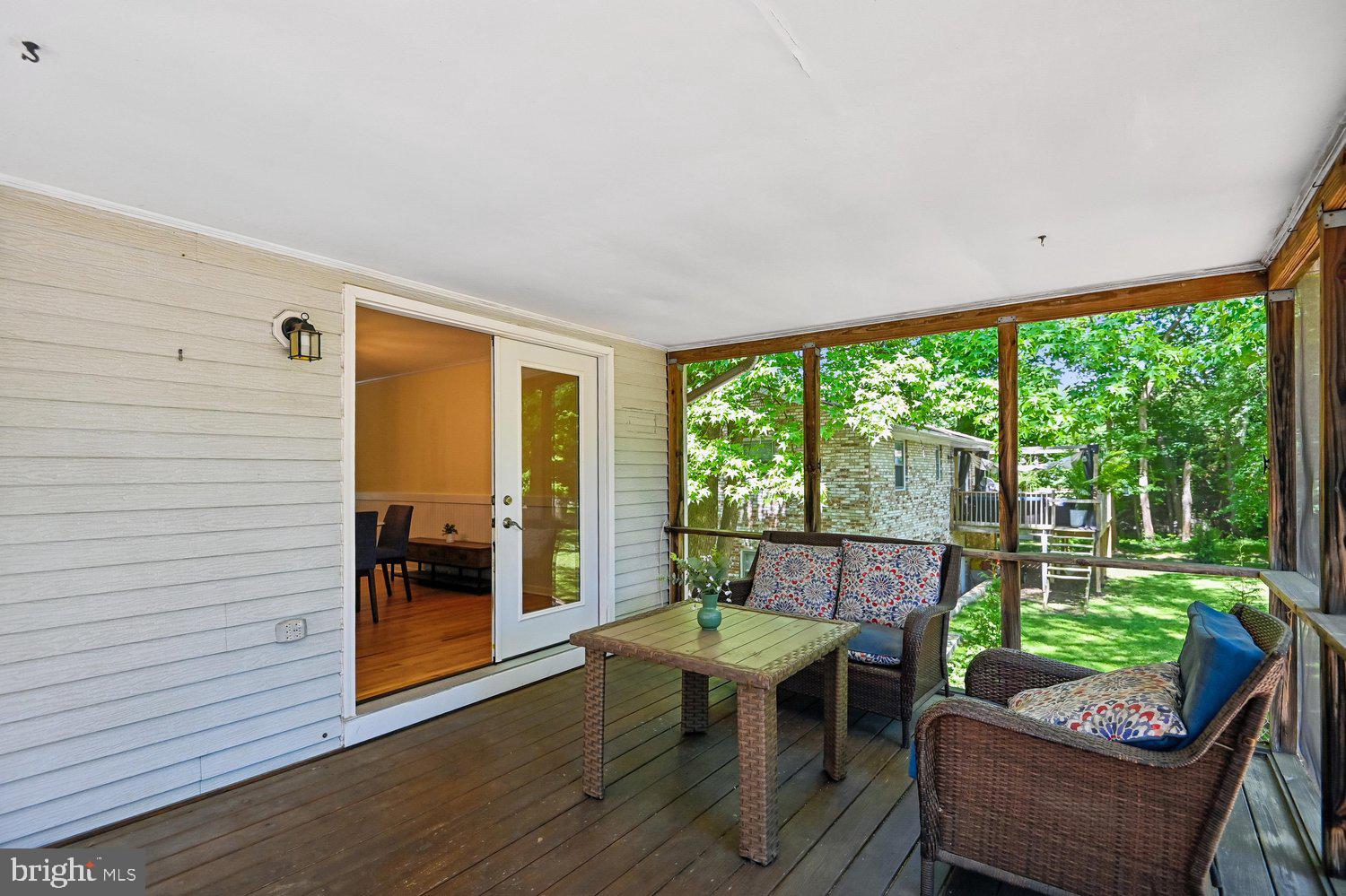 HILLSMERE SHORES - Residential