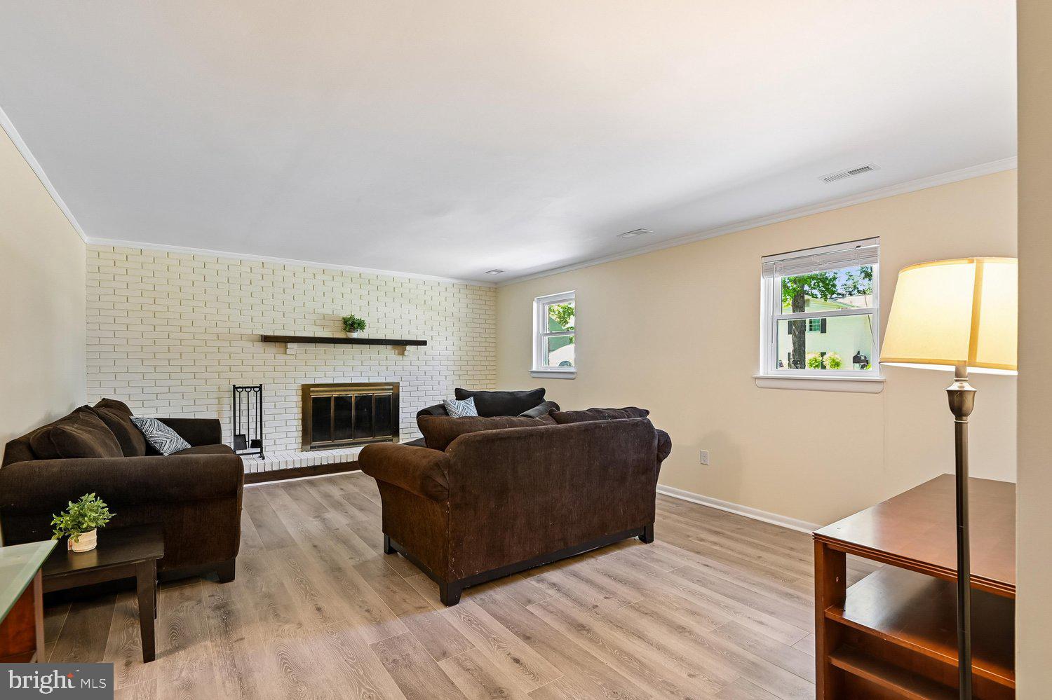 HILLSMERE SHORES - Residential
