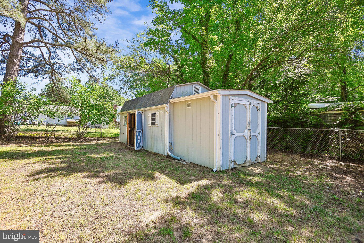 HILLSMERE SHORES - Residential
