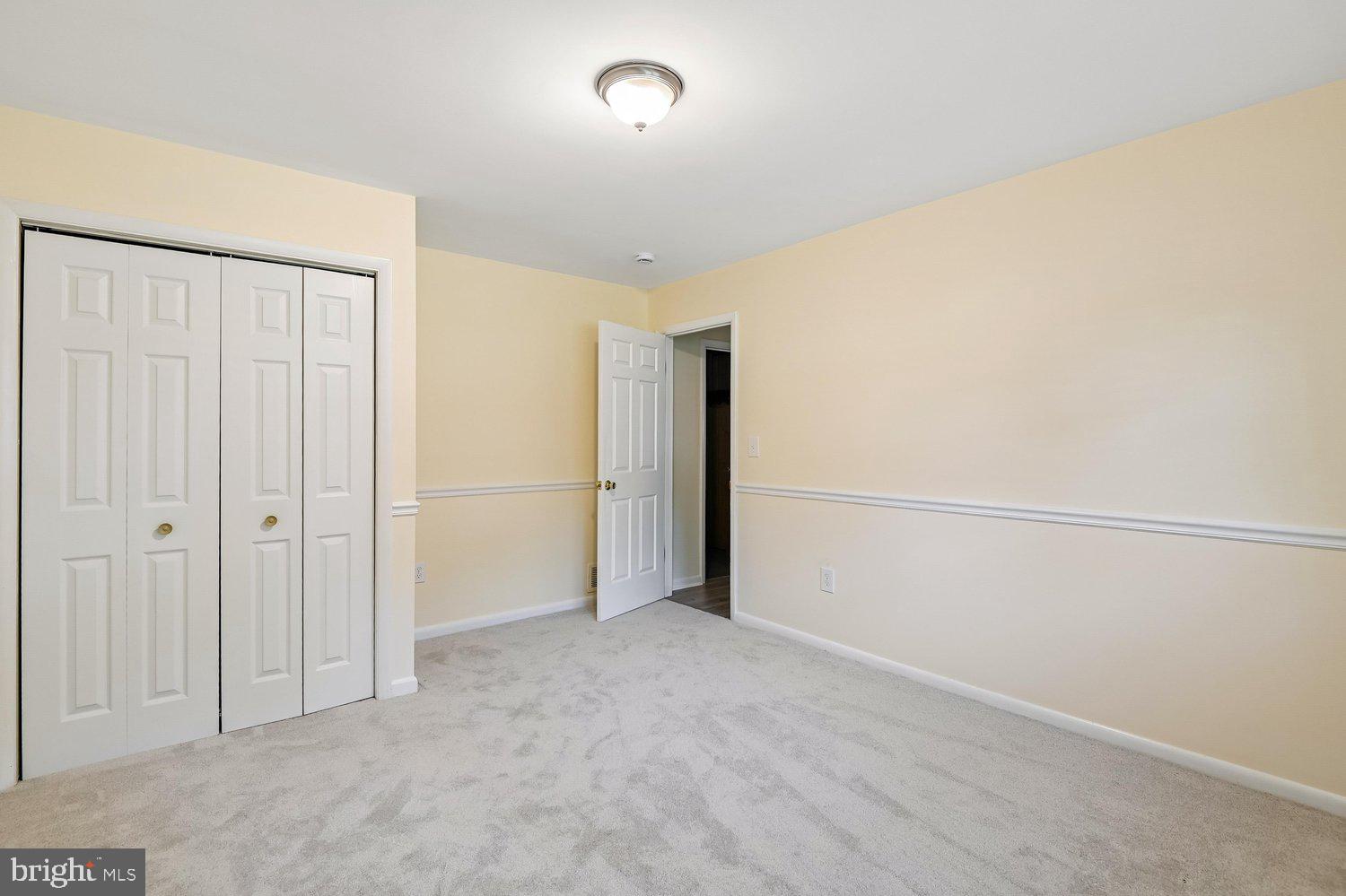 HILLSMERE SHORES - Residential
