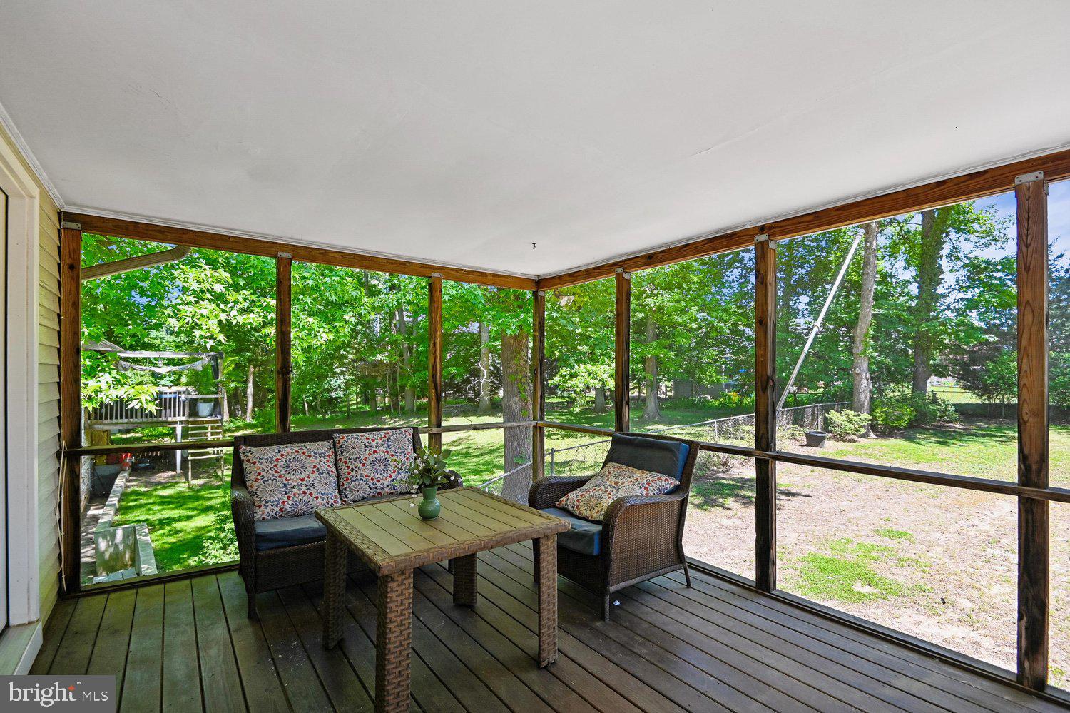 HILLSMERE SHORES - Residential