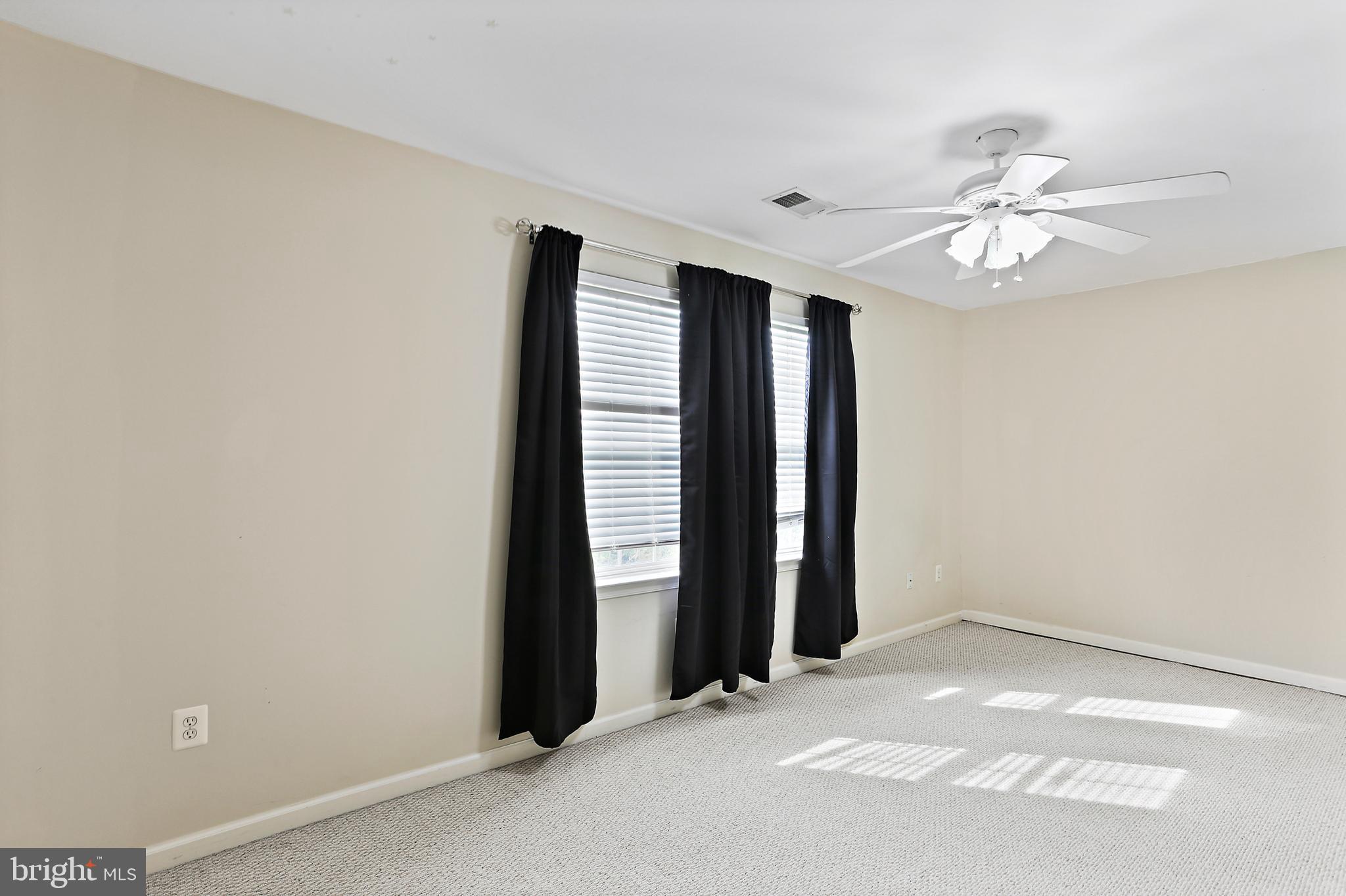 OVERLOOK - Residential Lease