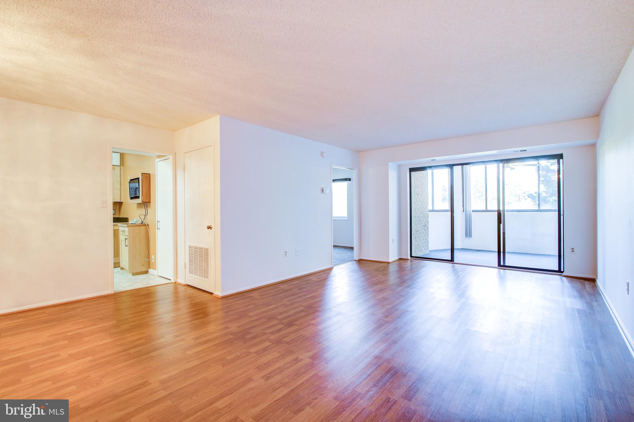 GREENS AT LEISURE WORLD - Residential