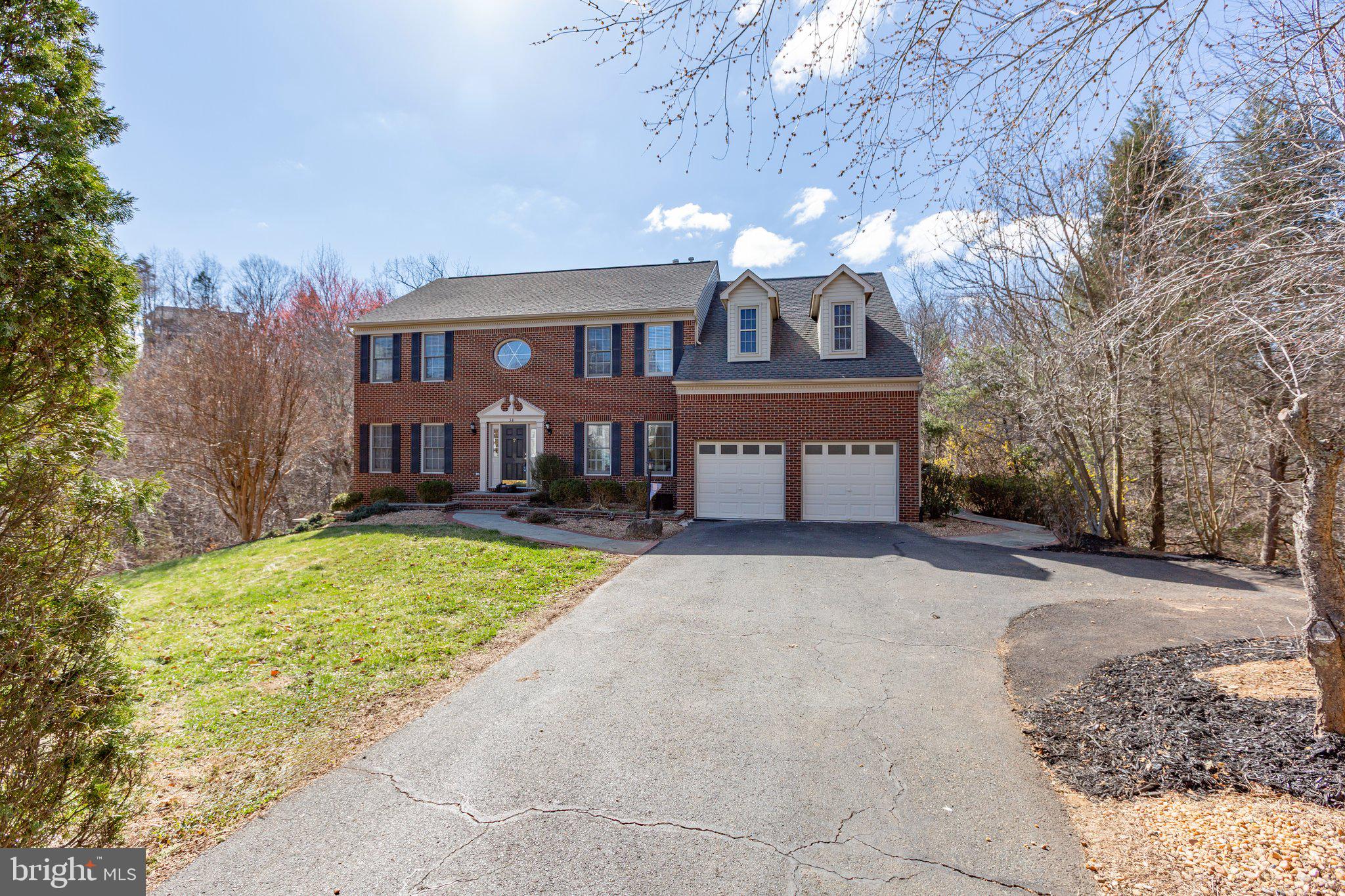 HAMPTON OAKS - Residential