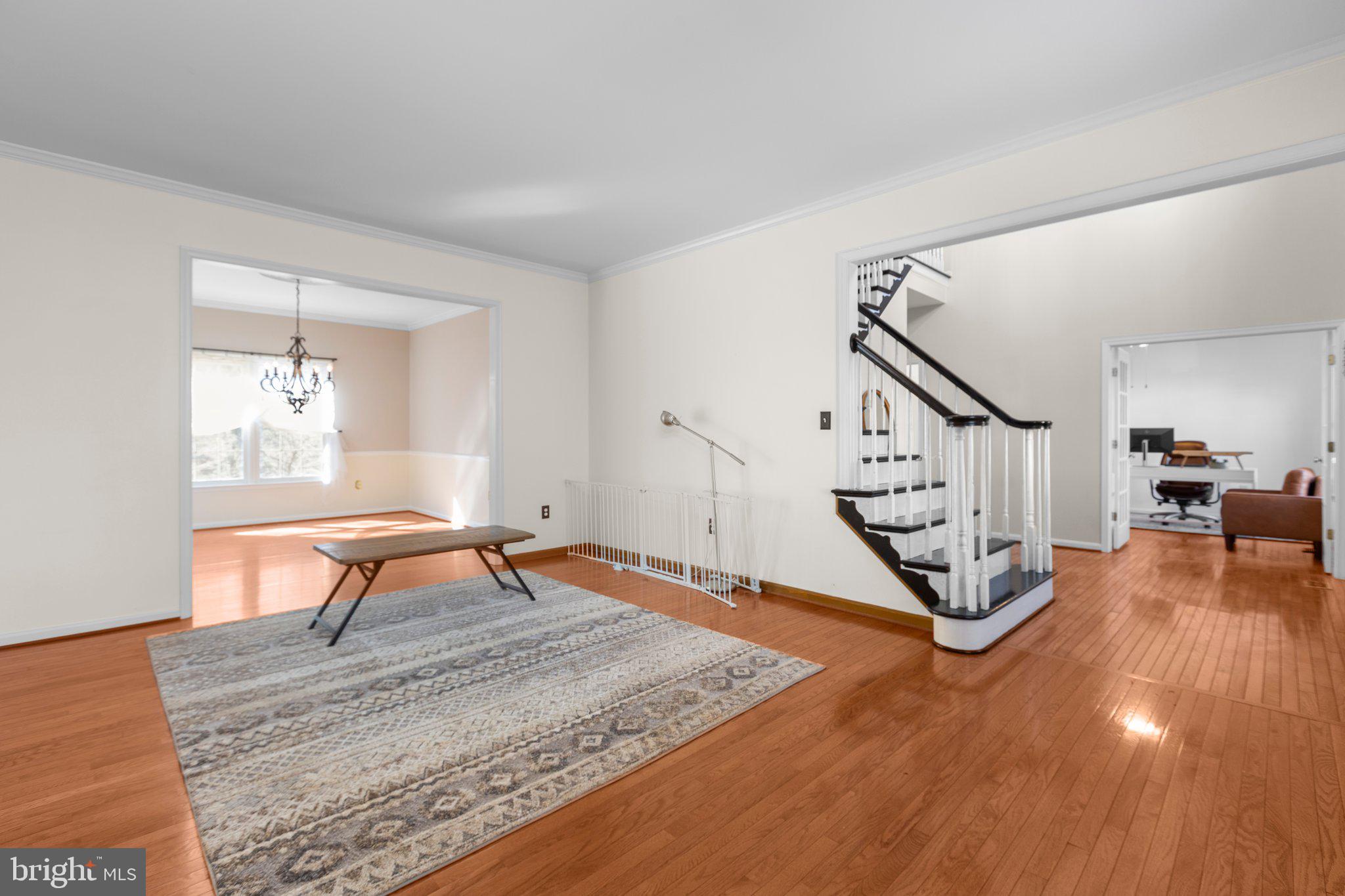 HAMPTON OAKS - Residential