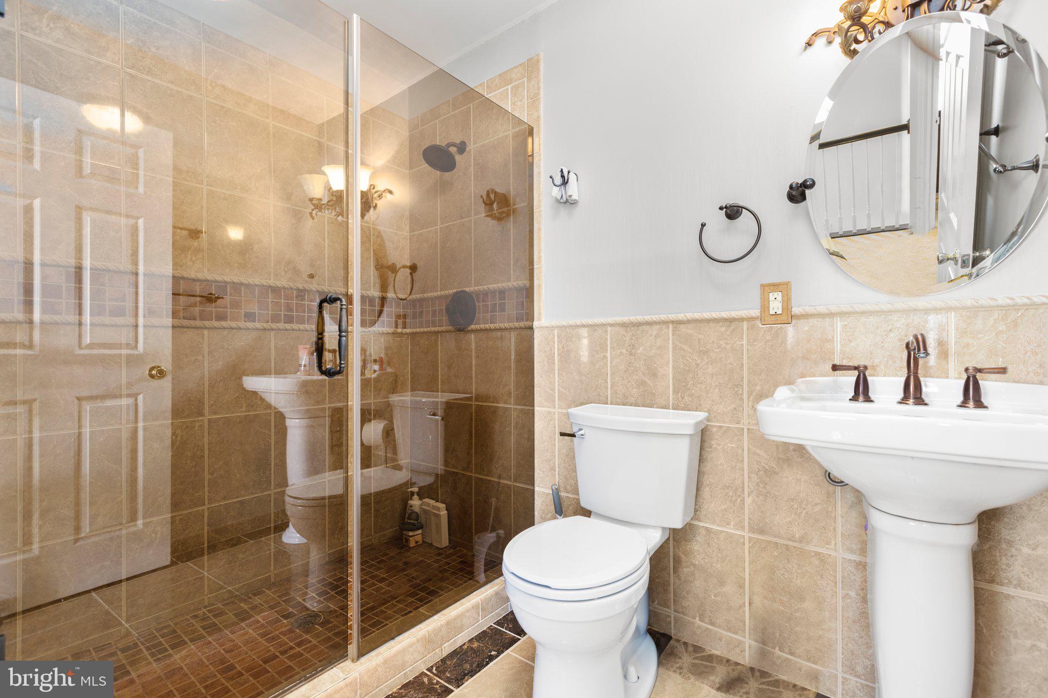 HAMPTON OAKS - Residential