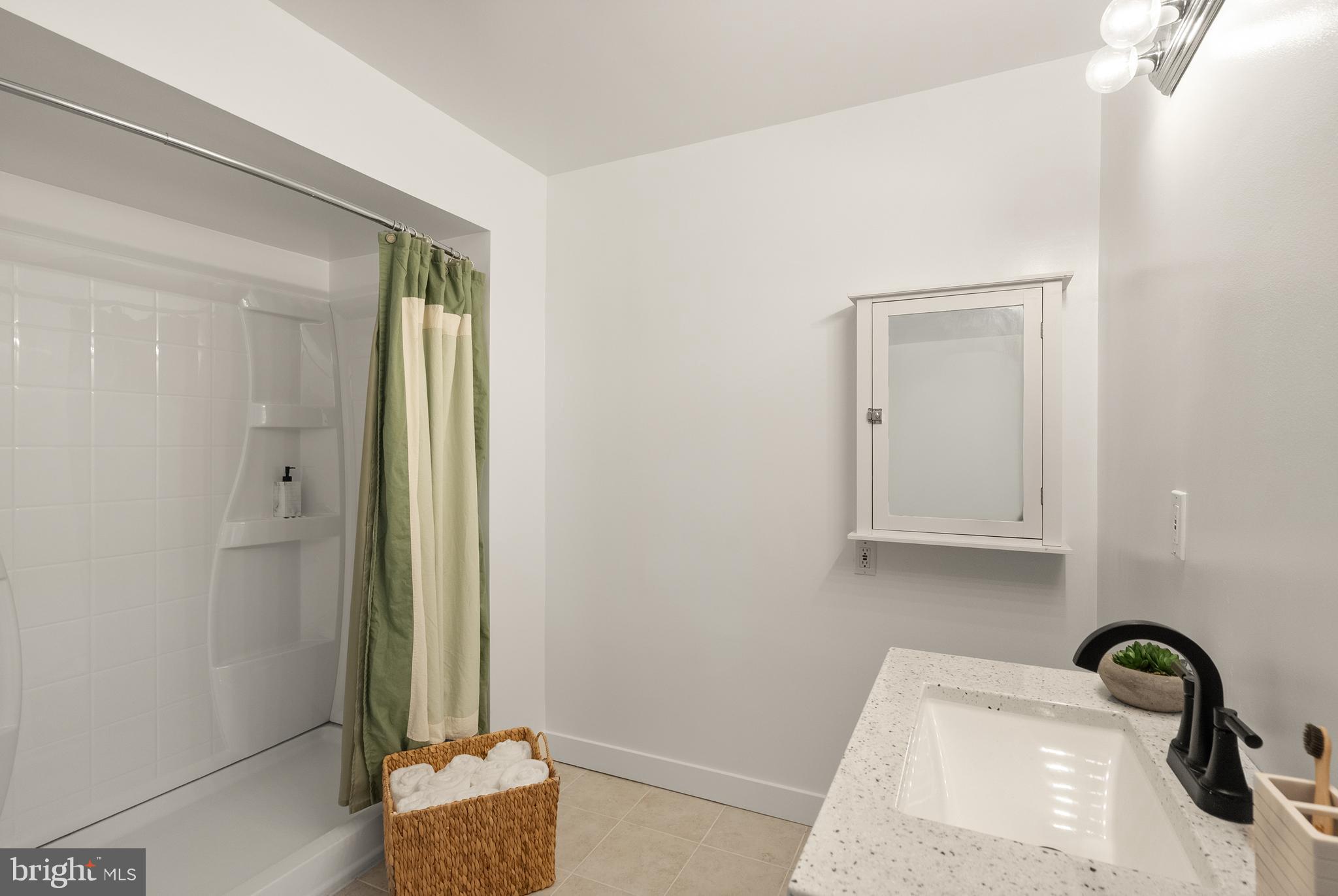 BONNIE BRAE - Residential