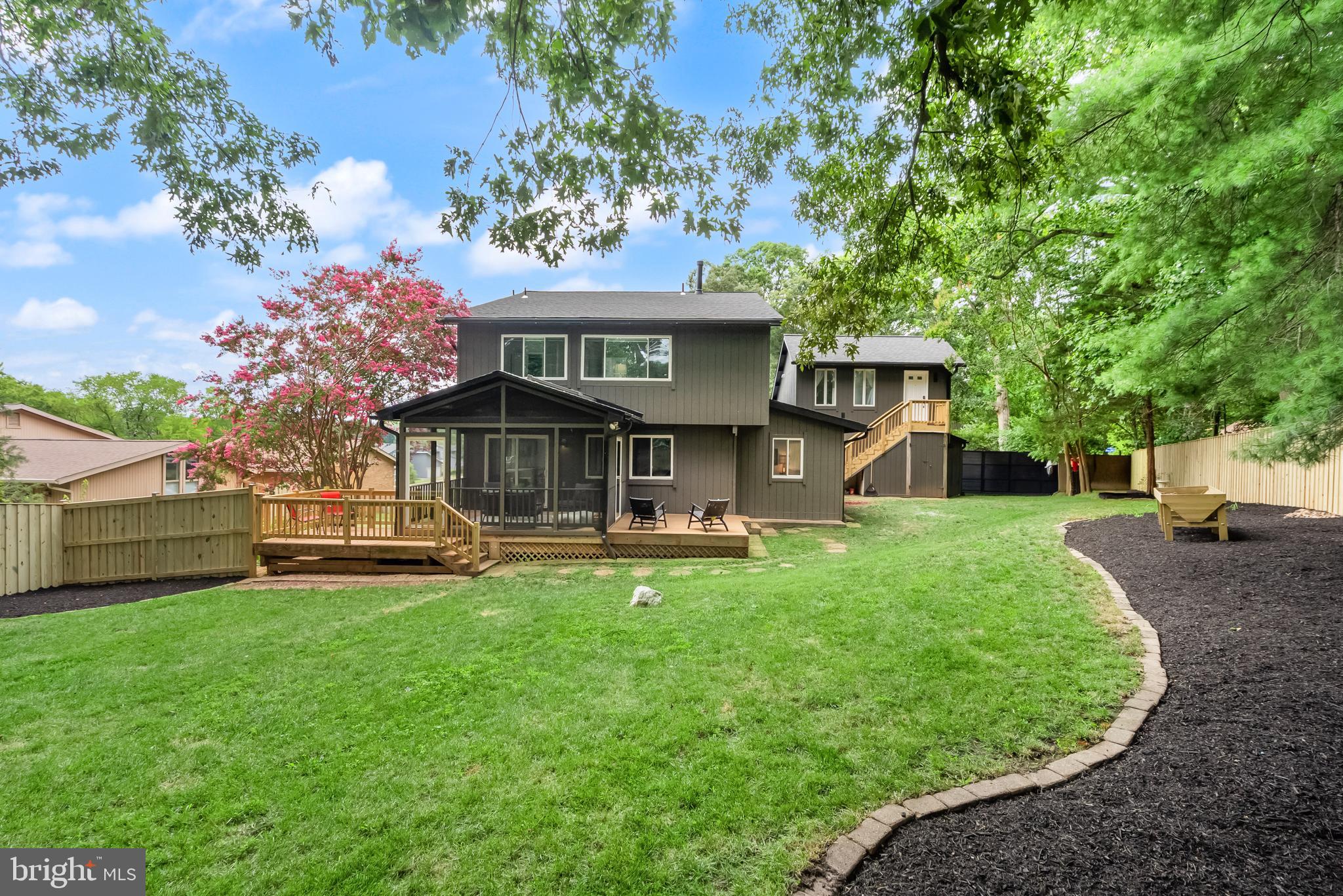 BONNIE BRAE - Residential