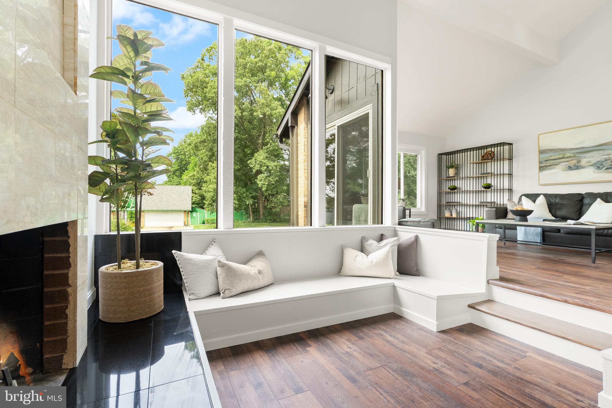 BONNIE BRAE - Residential